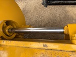 Hydraulics with Blade Side Shift Cylinders