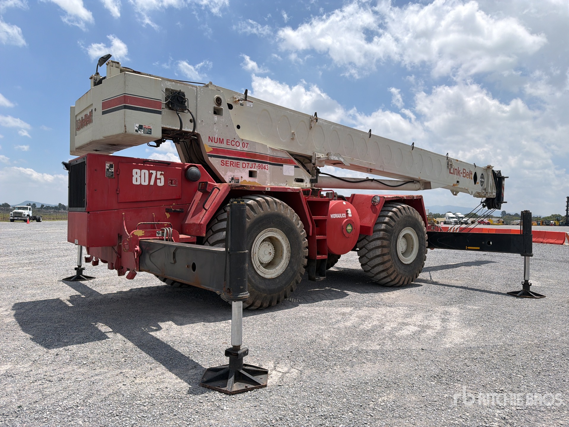 2007 Link-Belt RTC-8075