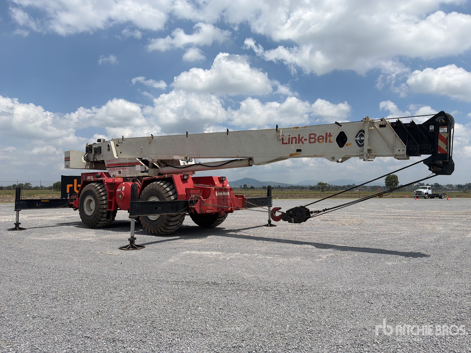 2007 Link-Belt RTC-8075