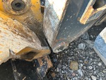 Chassis with Quick Coupler to Arms Pins