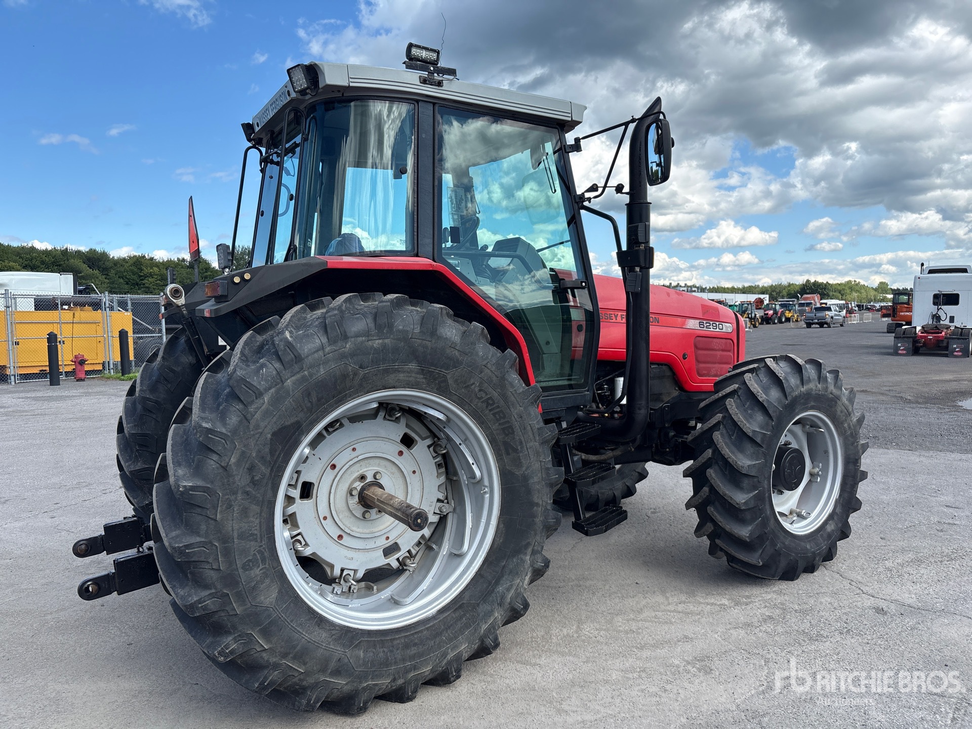 2001 Massey Ferguson MF6290