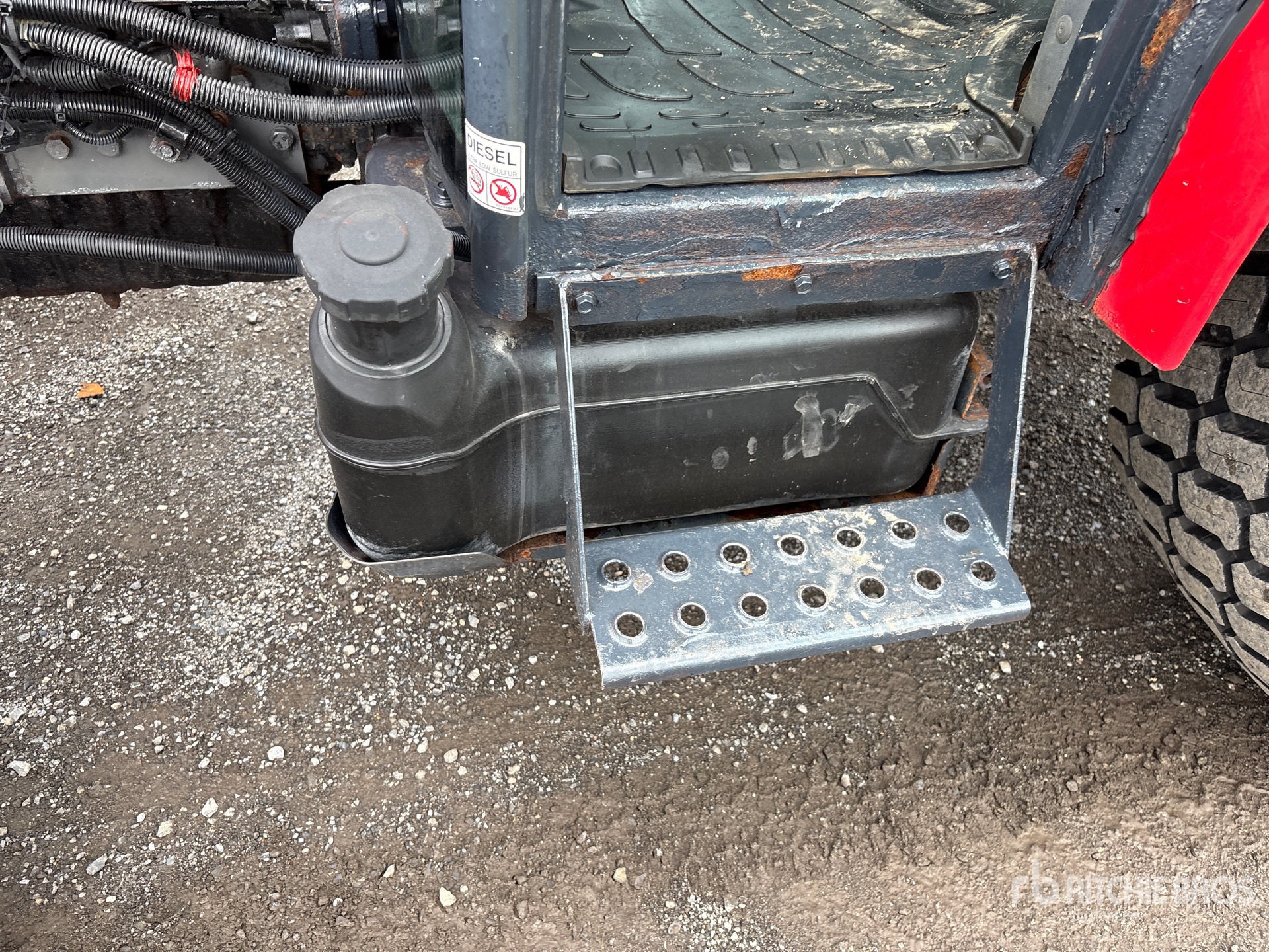 2016 Massey Ferguson 1758H