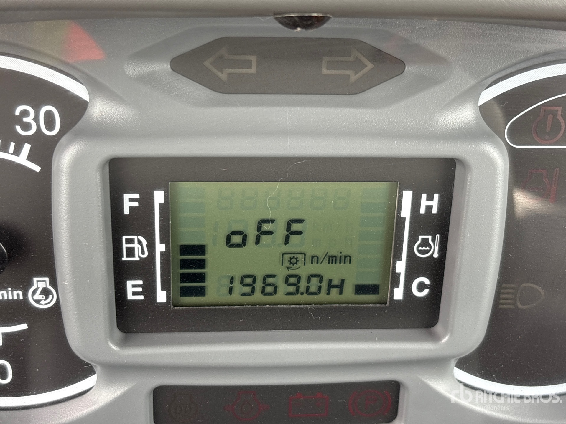 2016 Massey Ferguson 1758H