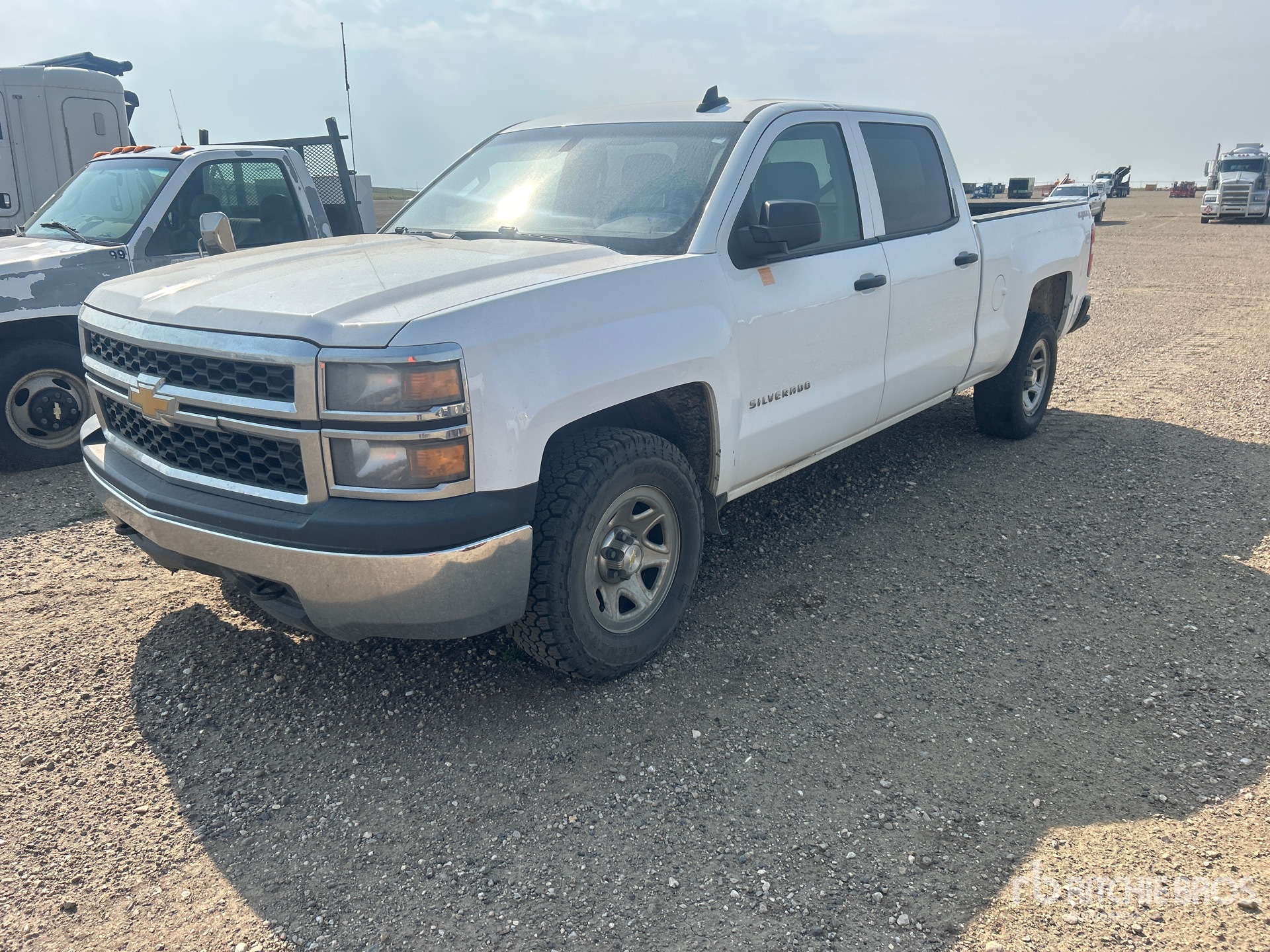 General Appearance with Picture, Left Front Corner