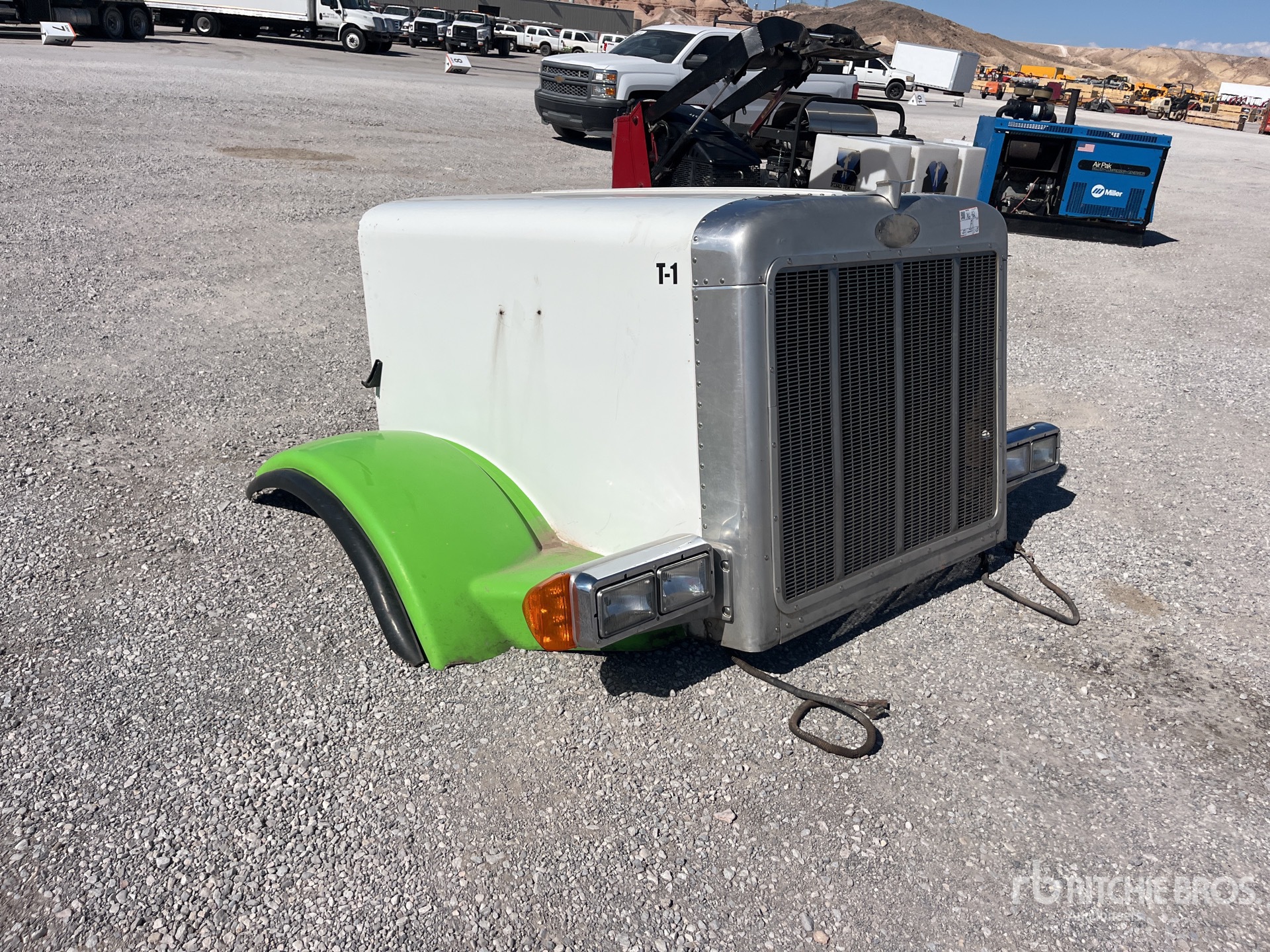 General Appearance with Picture, Right Front Corner