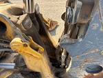 Chassis with Dispositivo di bloccaggio del braccio (escavatore a cucchiaia rovescia)