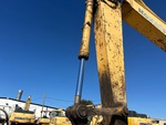 Hydraulics with Bucket Cylinder