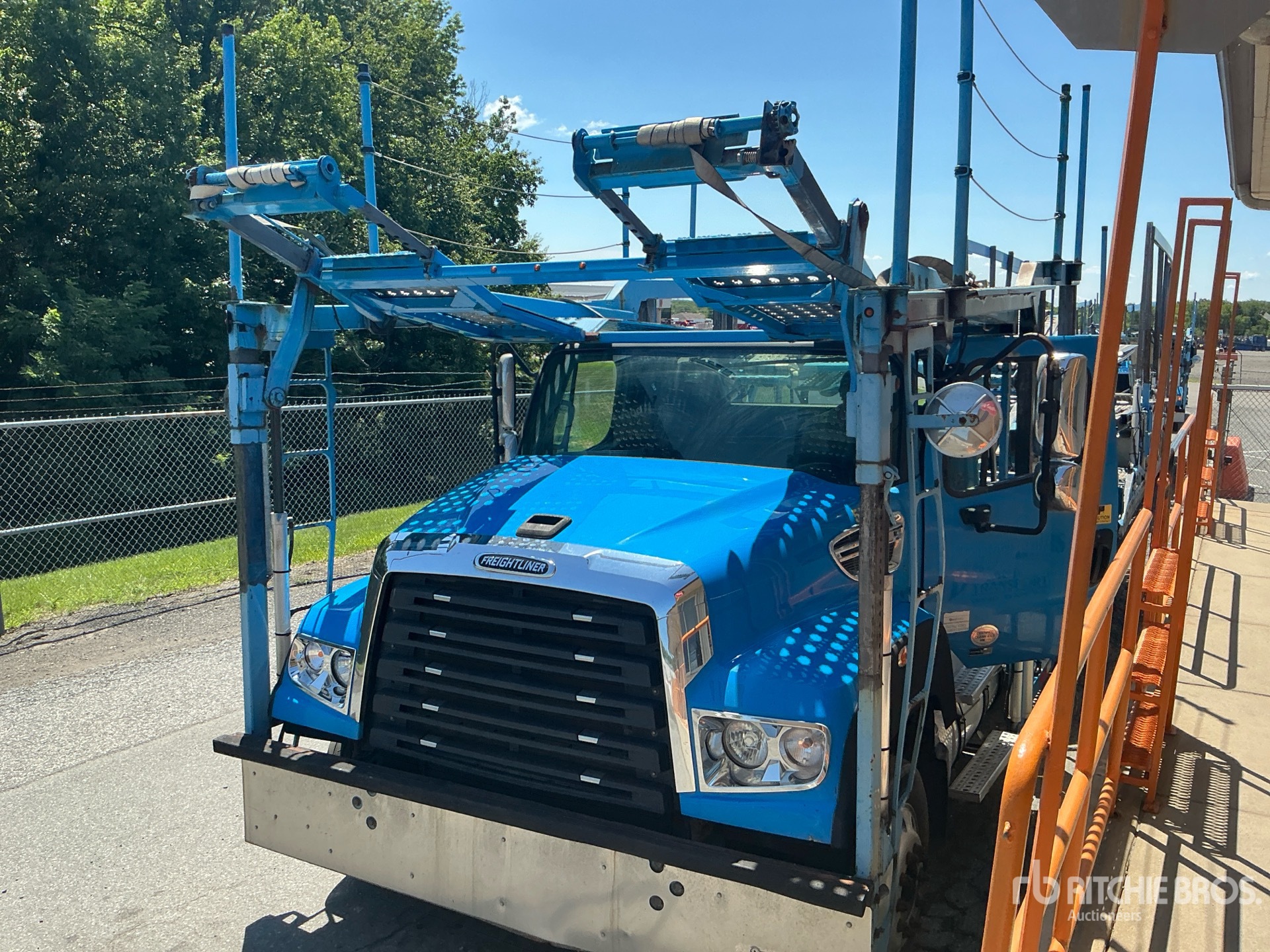 2015 Freightliner 114SDS