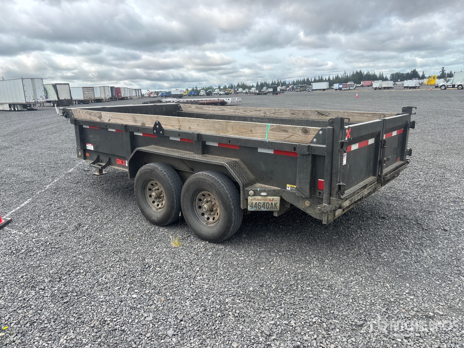 General Appearance with Picture, Left Rear Corner