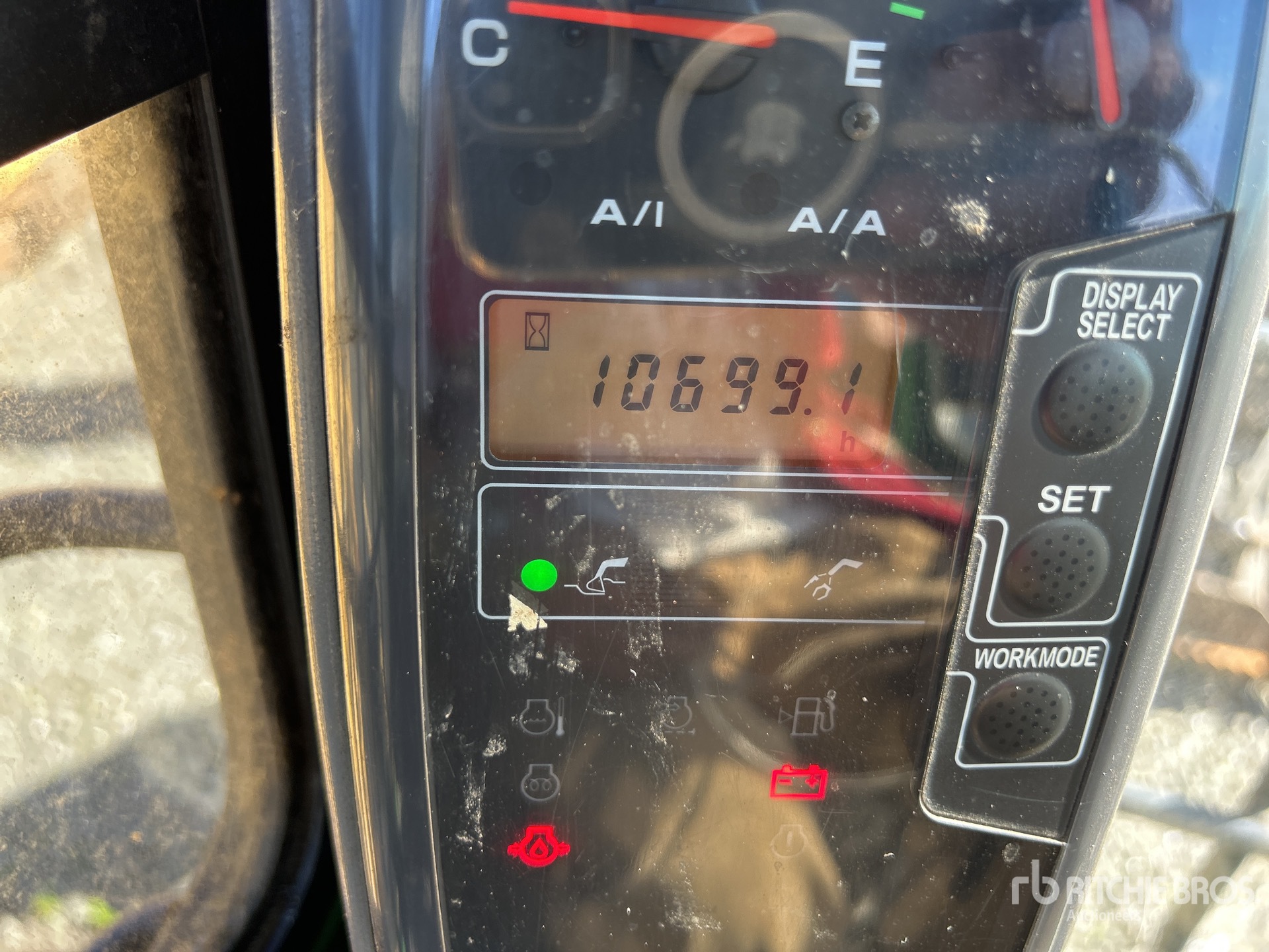 General Appearance with Hour Meter / Odometer
