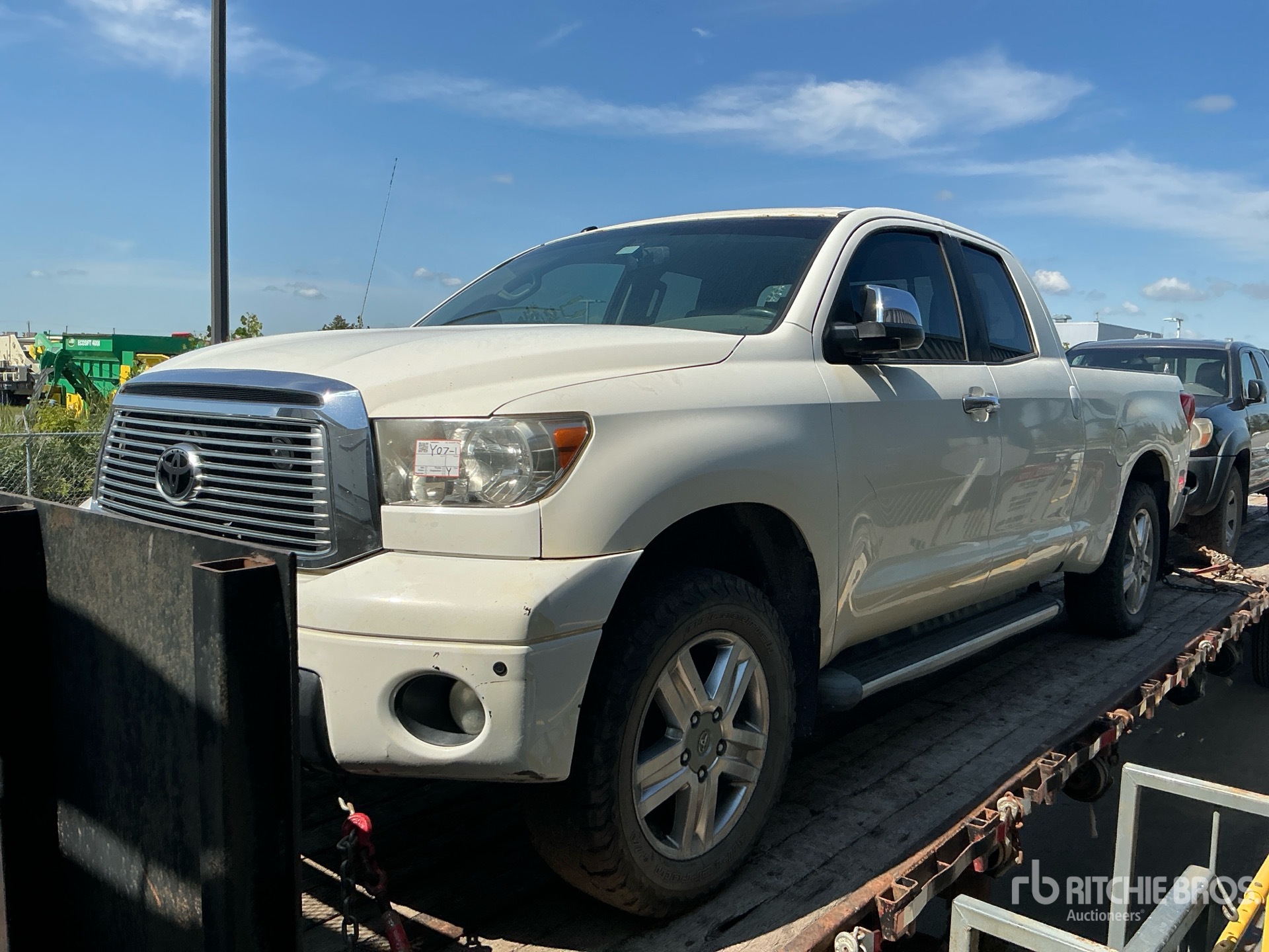 Photo of 2011 Toyota TUNDRA