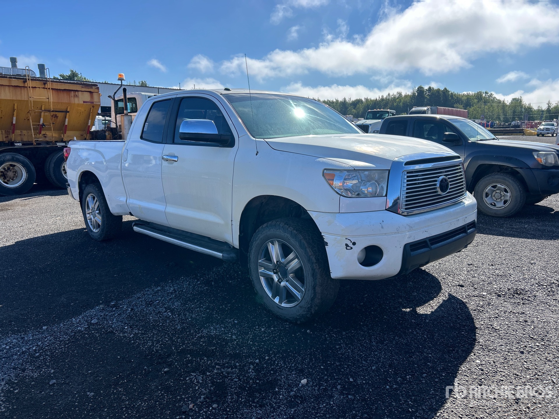 2011 Toyota TUNDRA