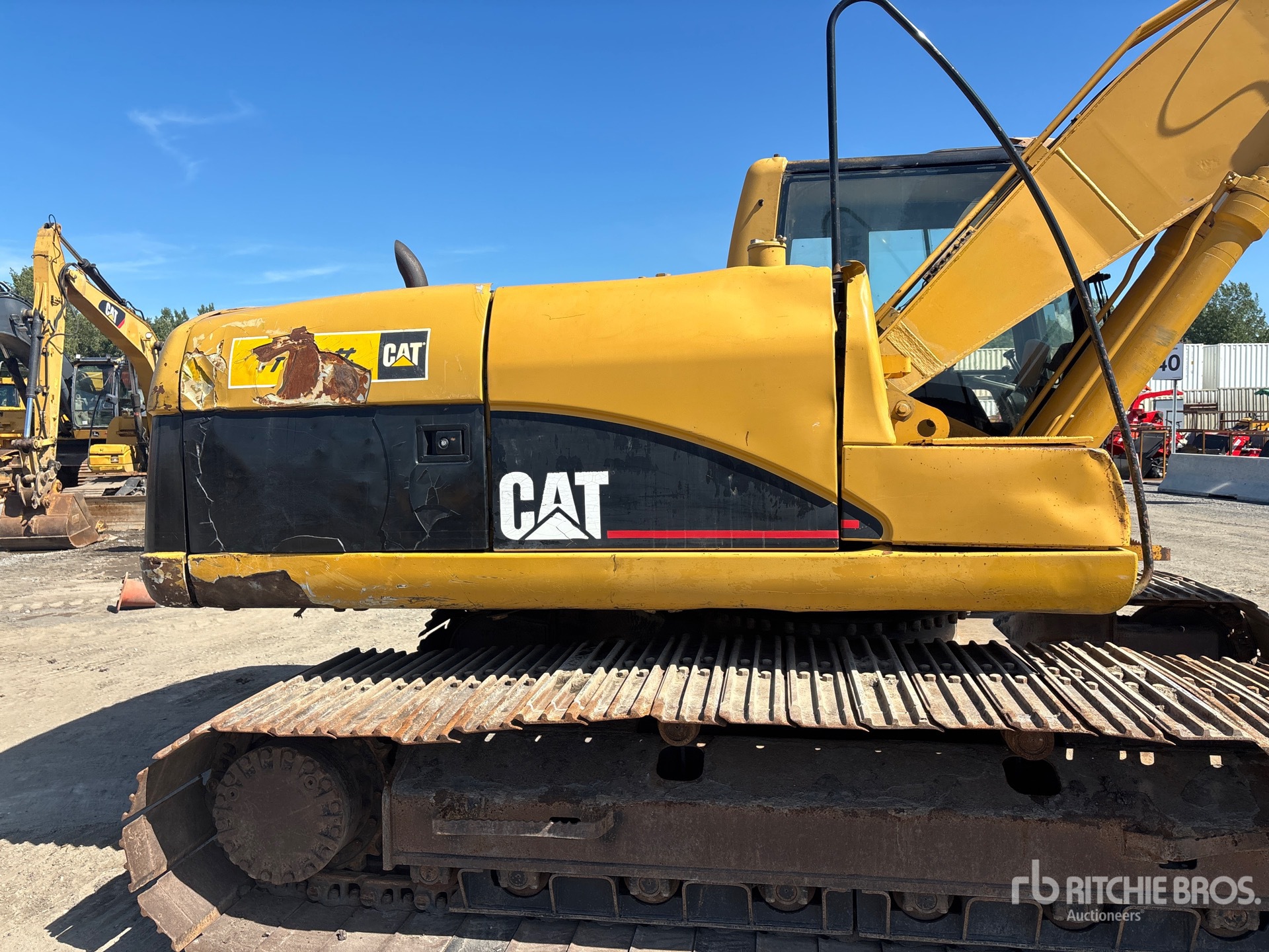 2005 Caterpillar 320C L