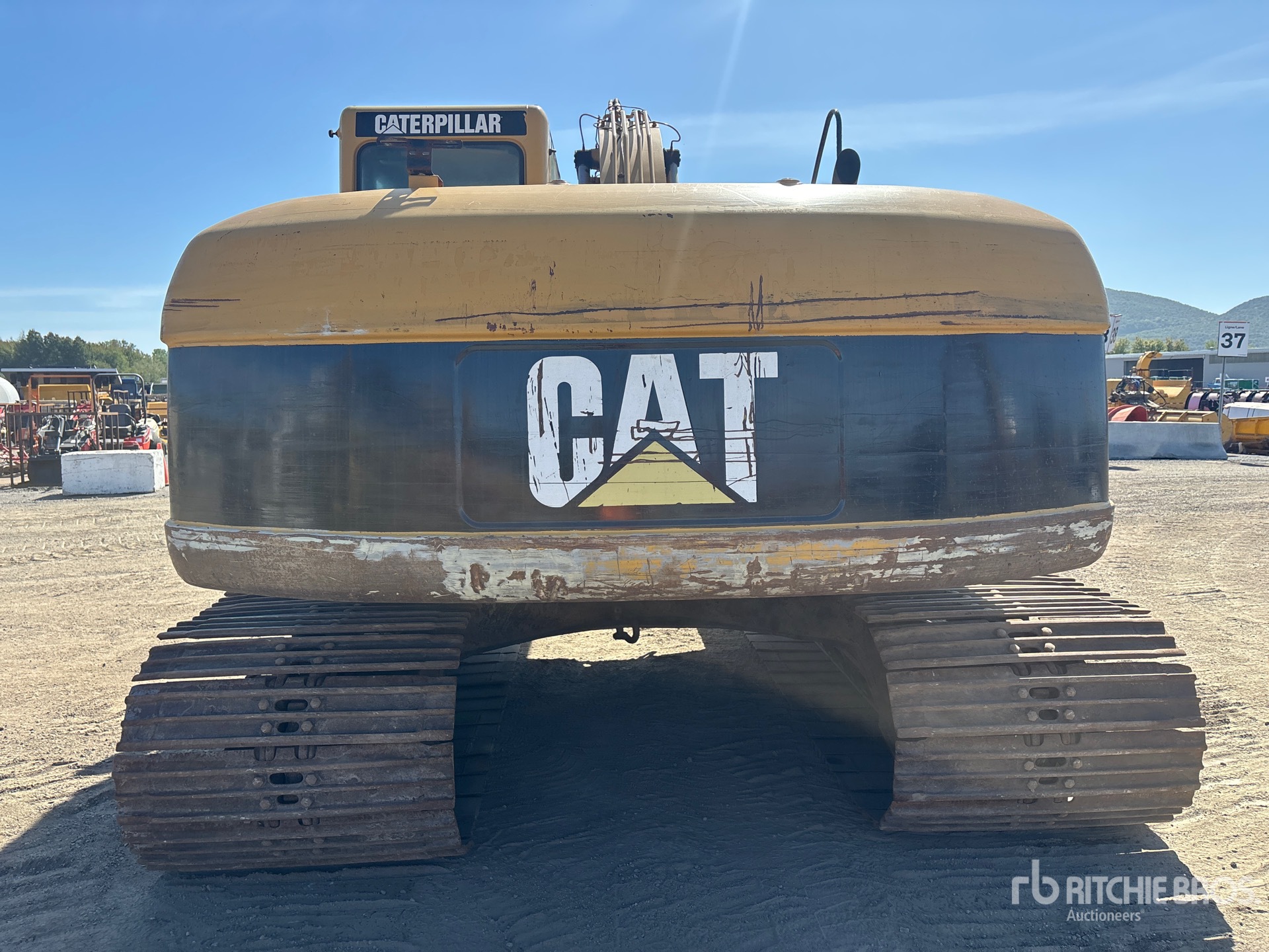 2005 Caterpillar 320C L
