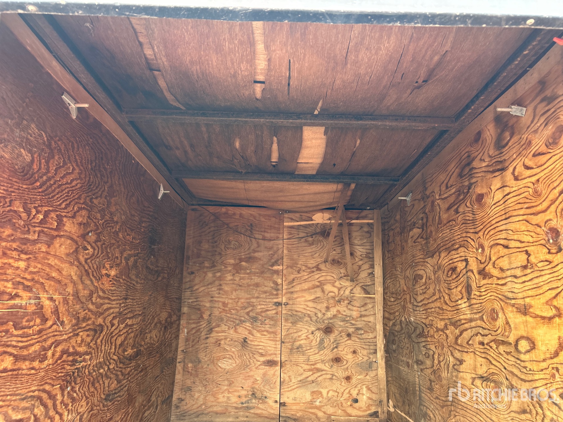 1994 Interstate 8 ft S/A