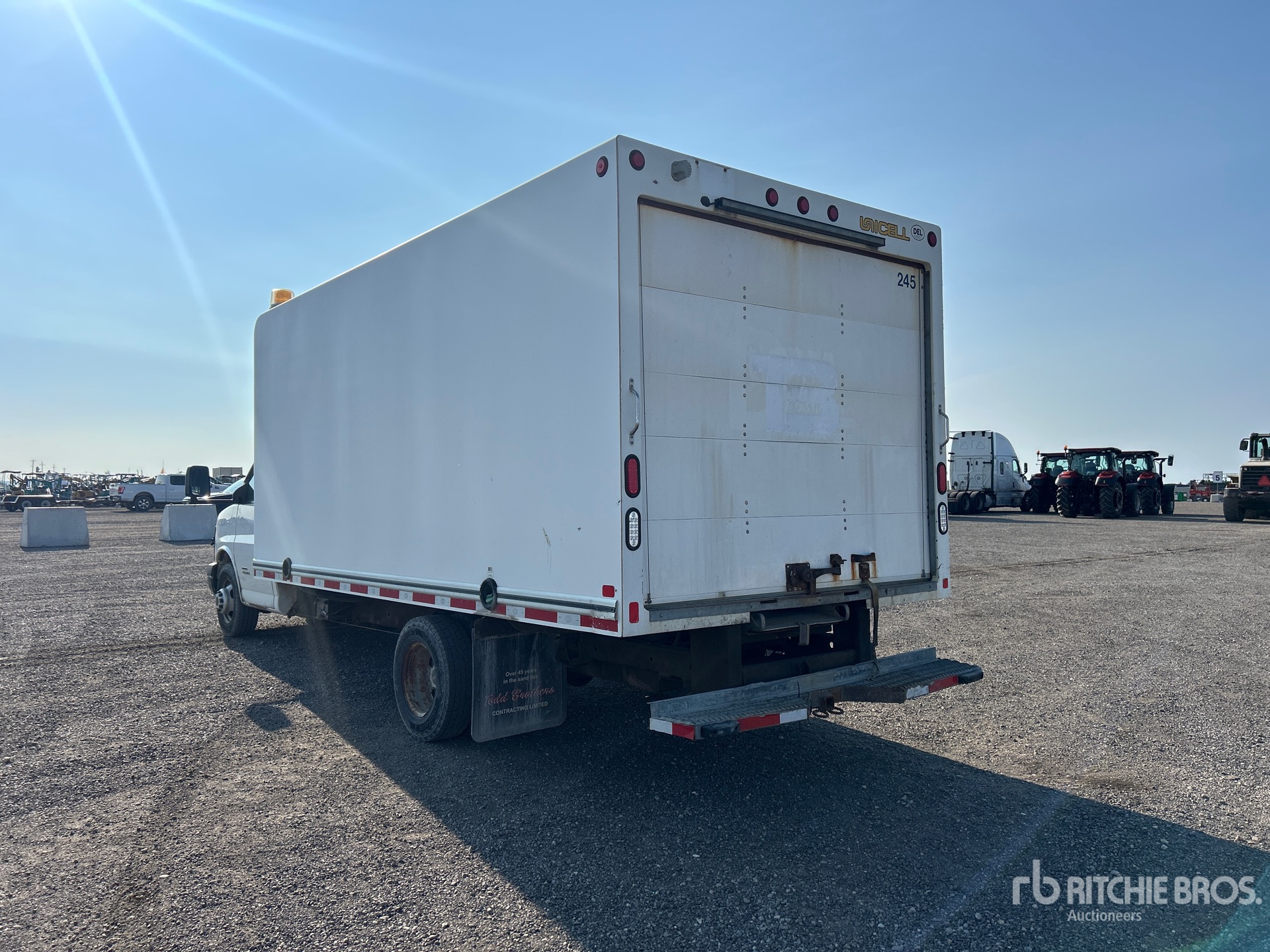 General Appearance with Picture, Left Rear Corner