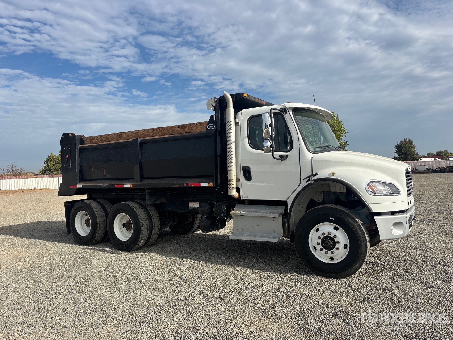 2018 Freightliner M2 106