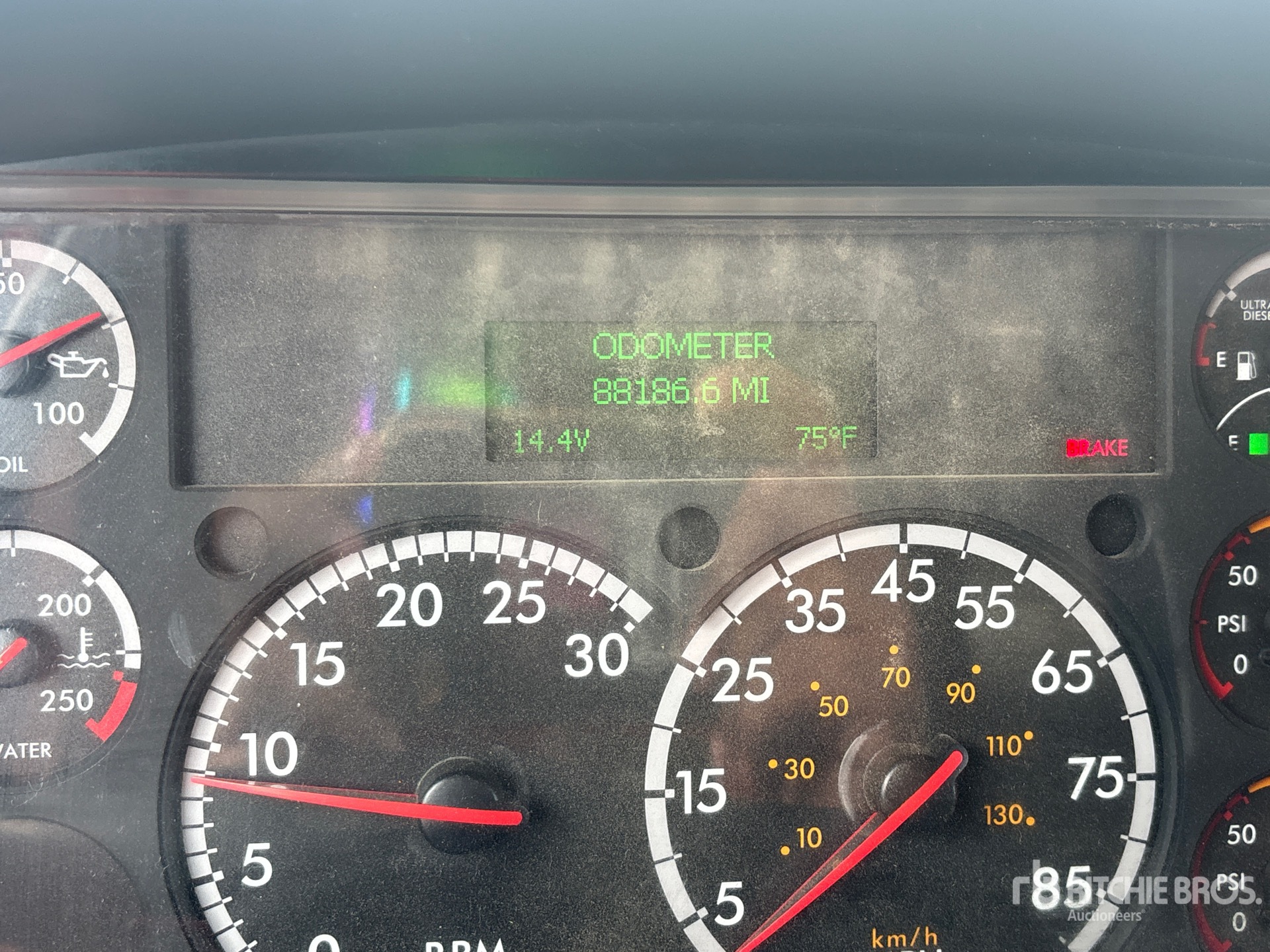 2018 Freightliner M2 106