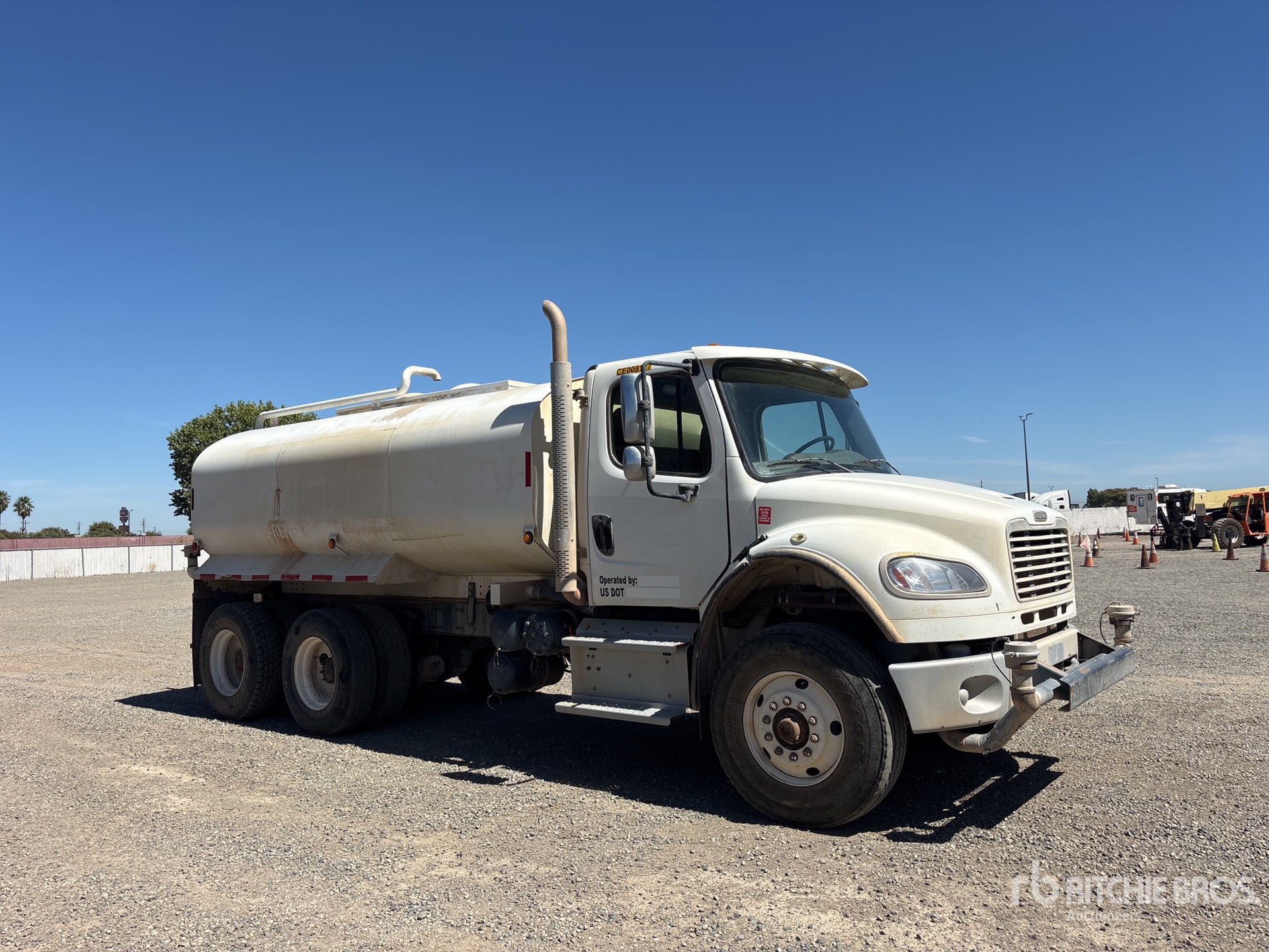 2018 Freightliner M2 106