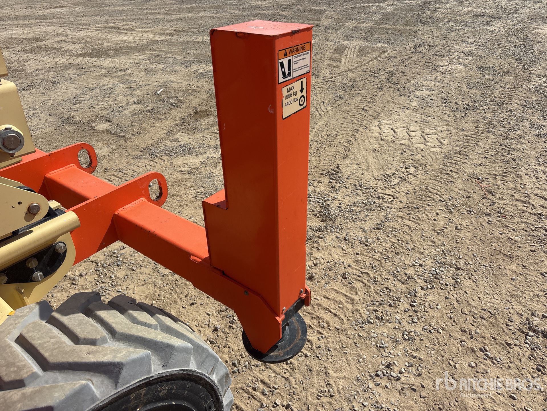 2016 JLG 4394RT