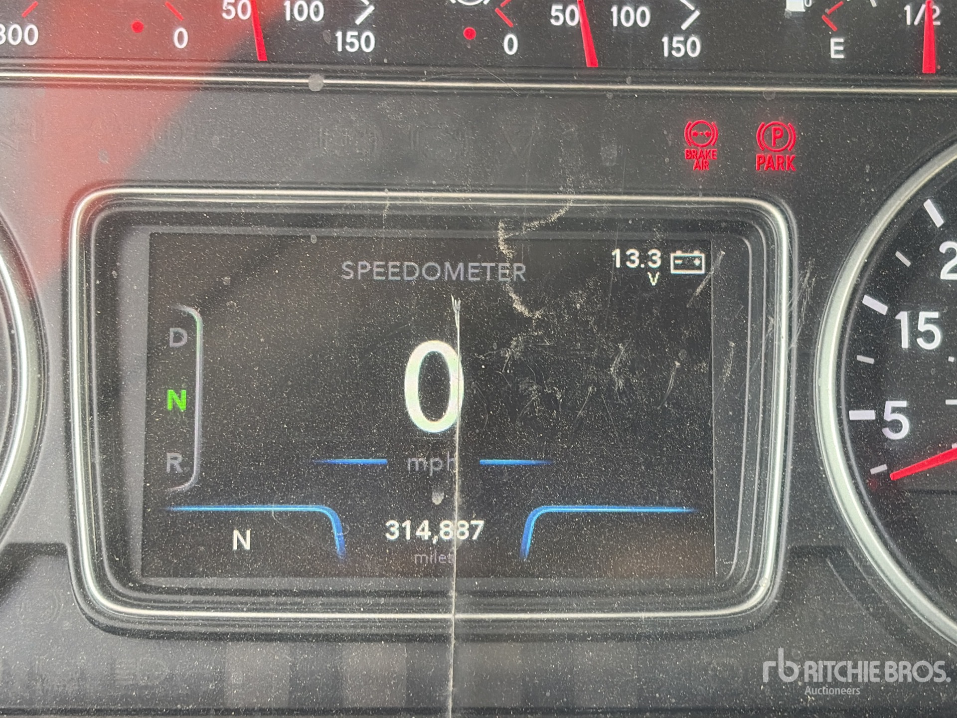 2018 International LT625