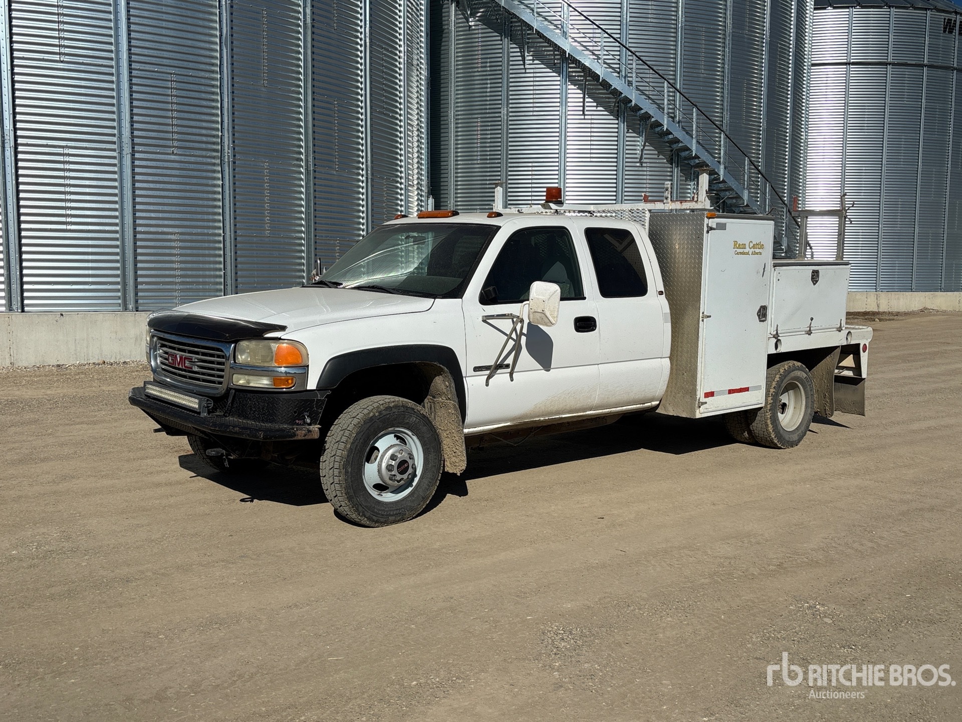 Photo of 2001 GMC 3500