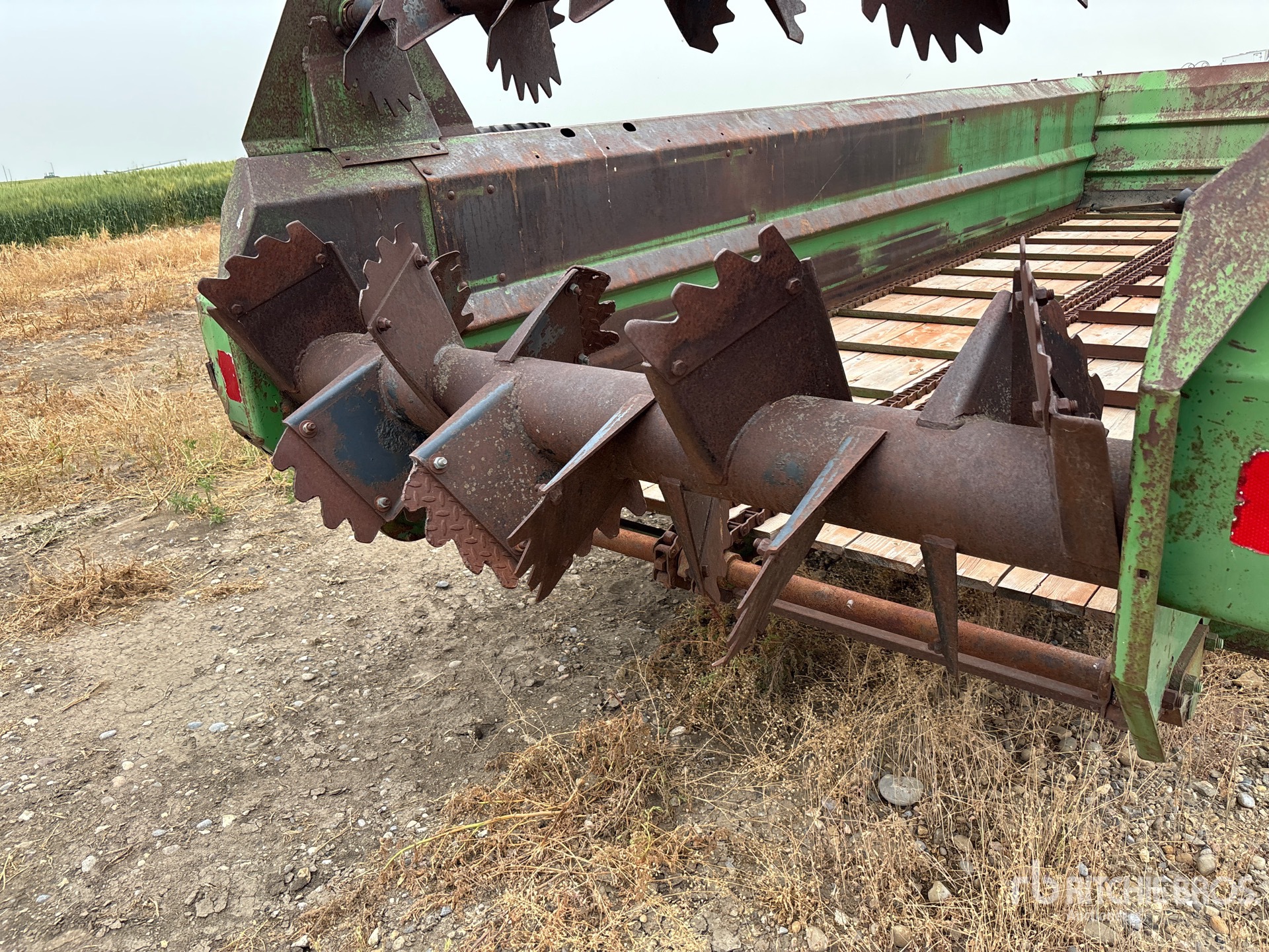John Deere 680