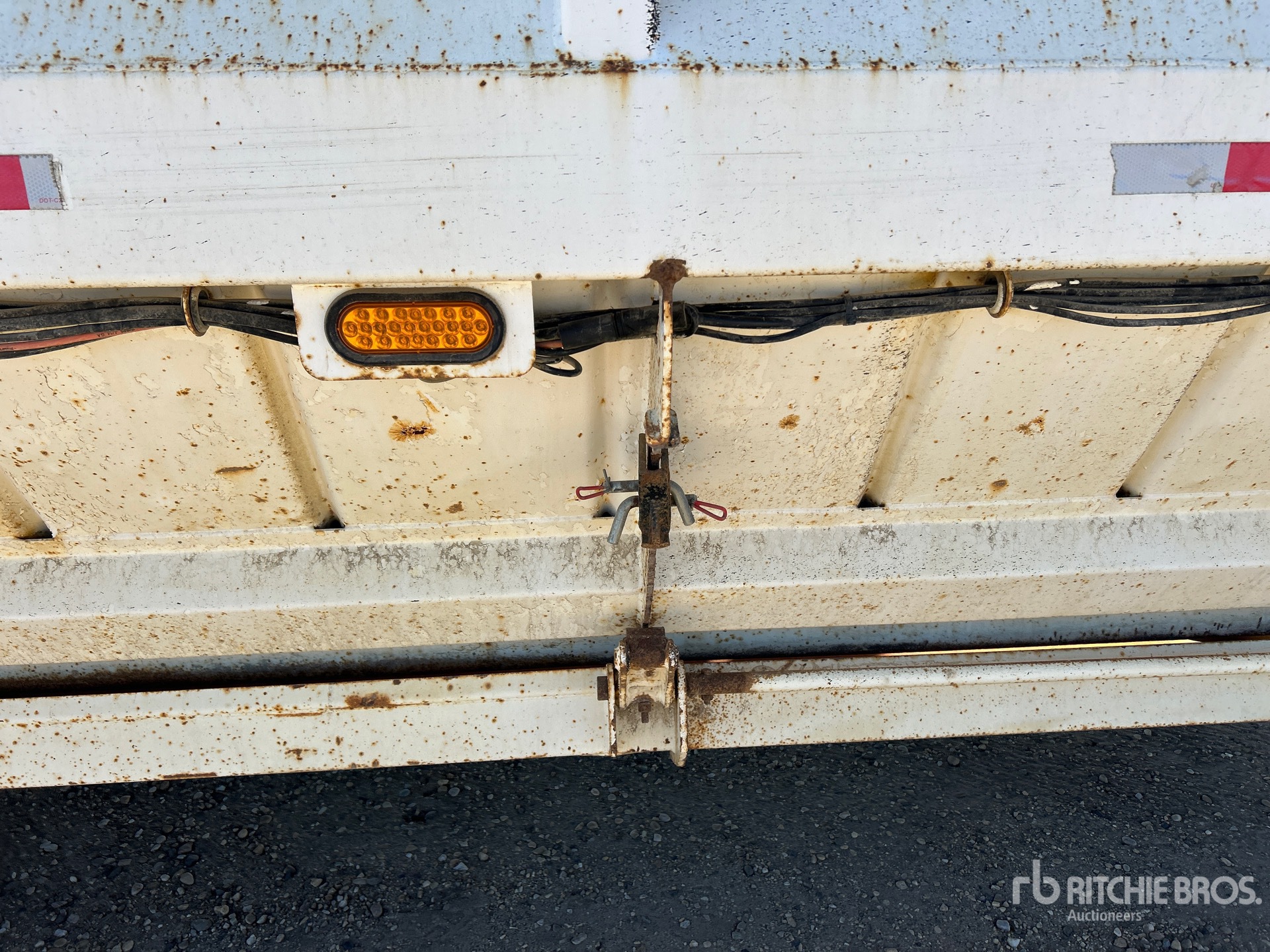 2002 Arnes 42 ft Tri/A
