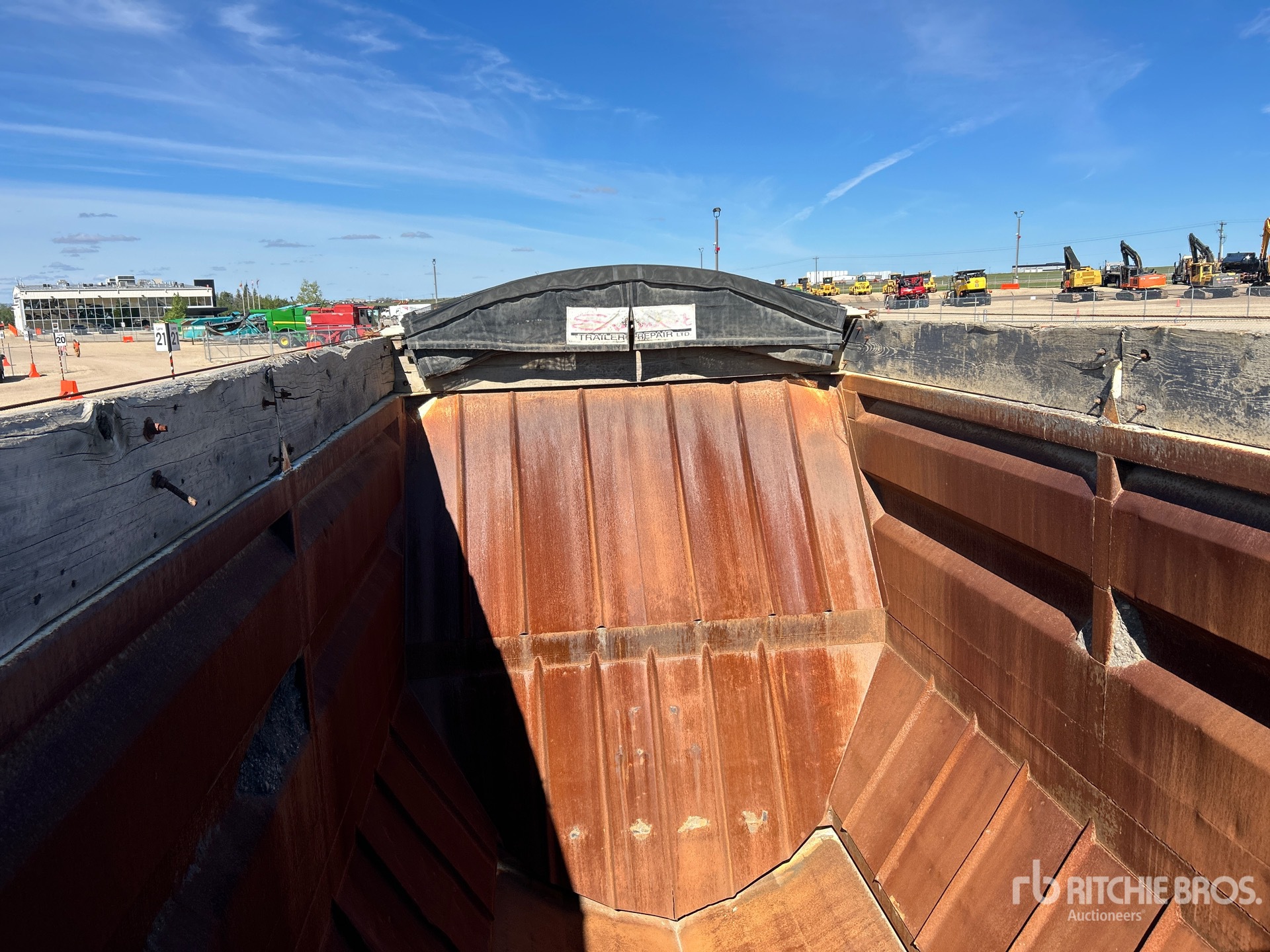 2002 Arnes 42 ft Tri/A