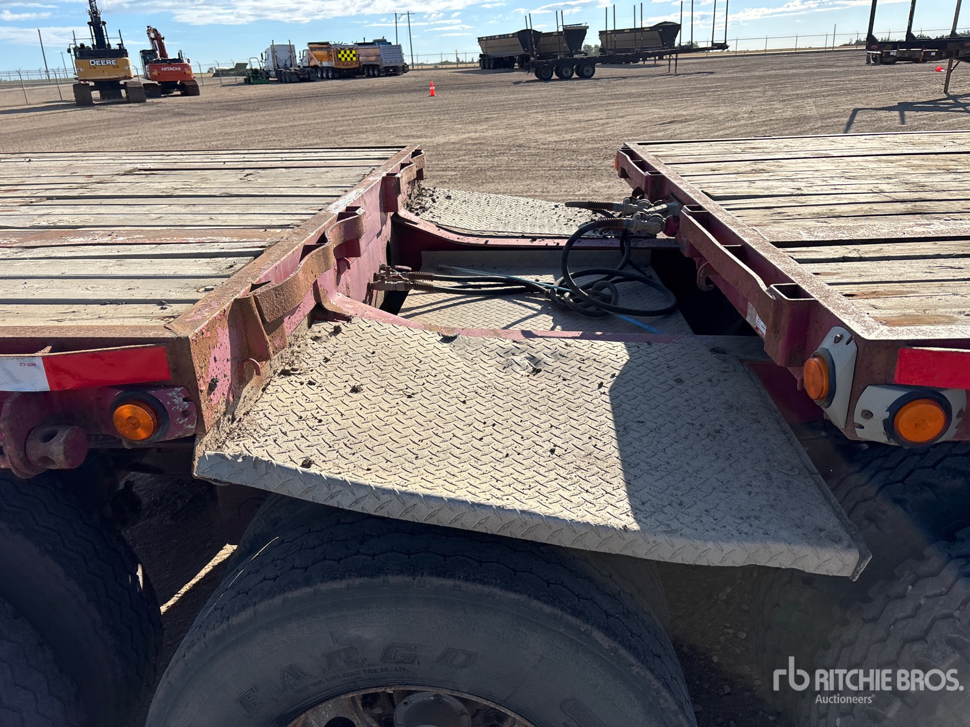 1996 Doepker 32 FT SUPER B-TRAIN LEAD