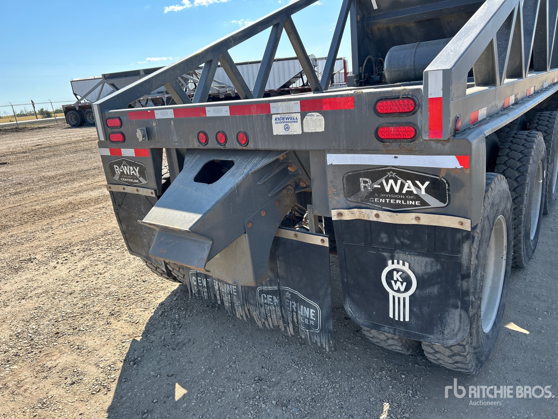 2014 Centerline 40 ft Tri/A