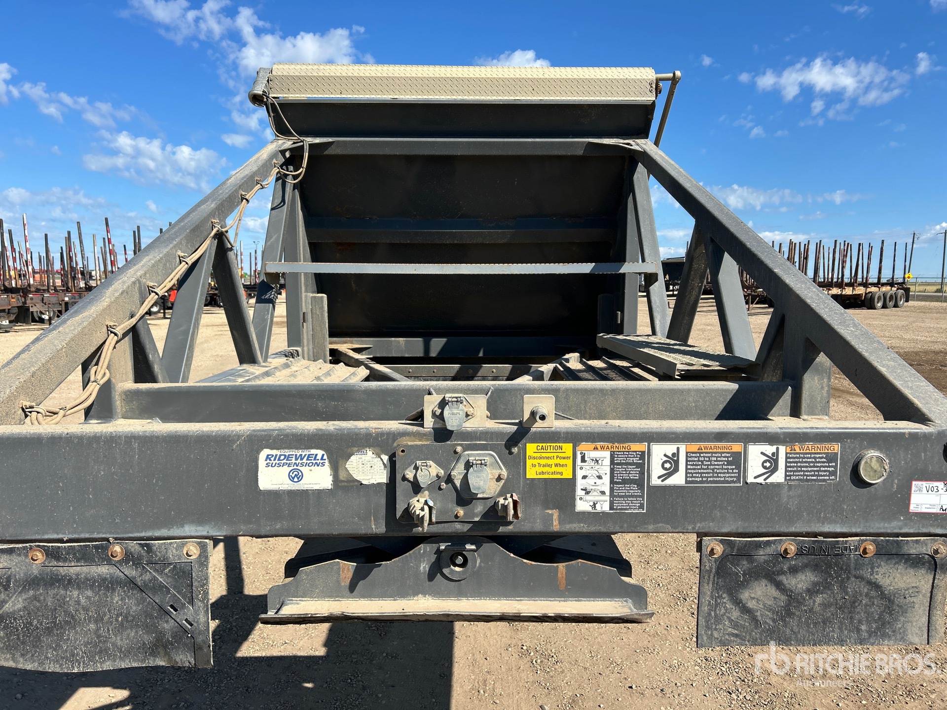 2014 Centerline 40 ft Tri/A