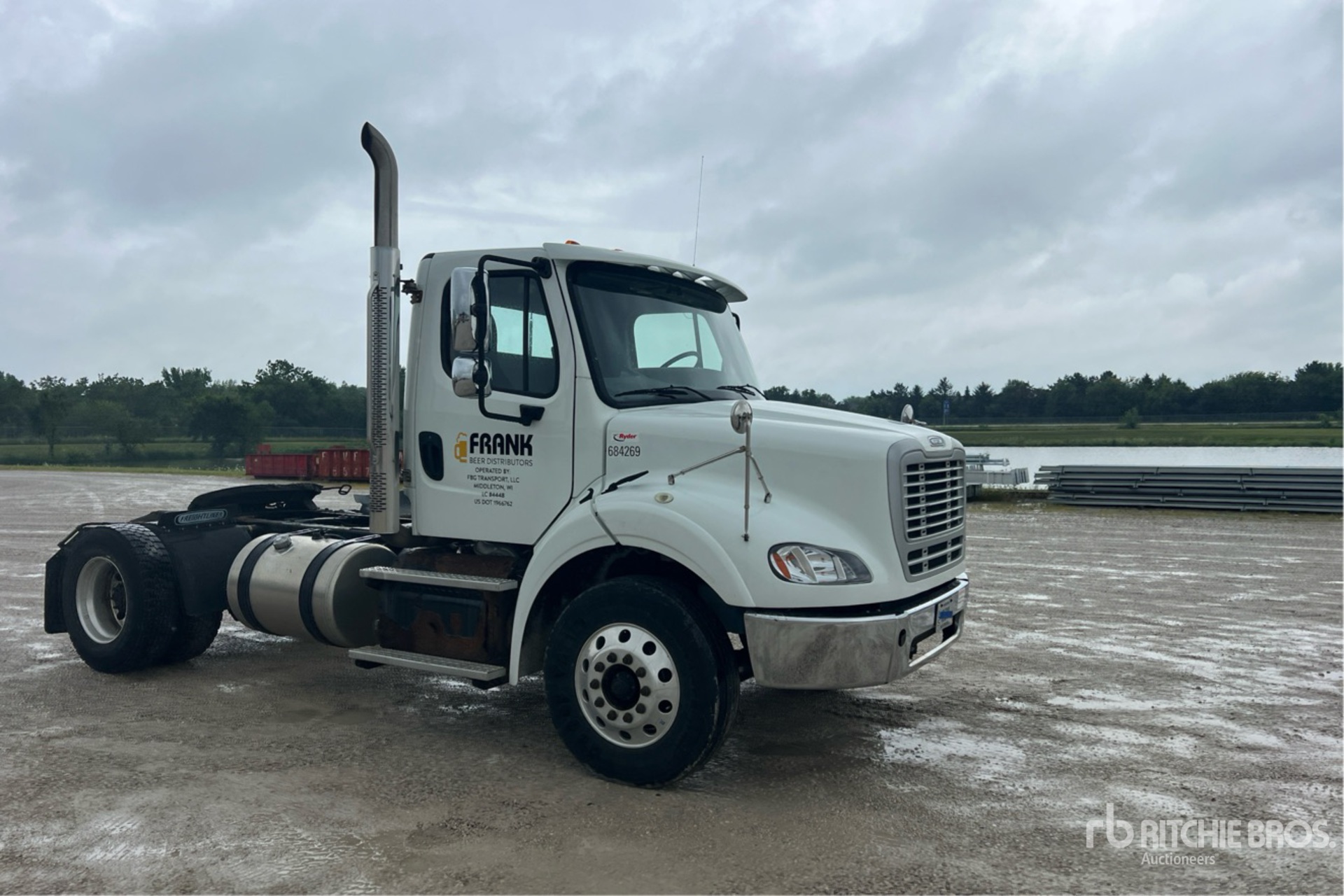 2018 Freightliner M2 112