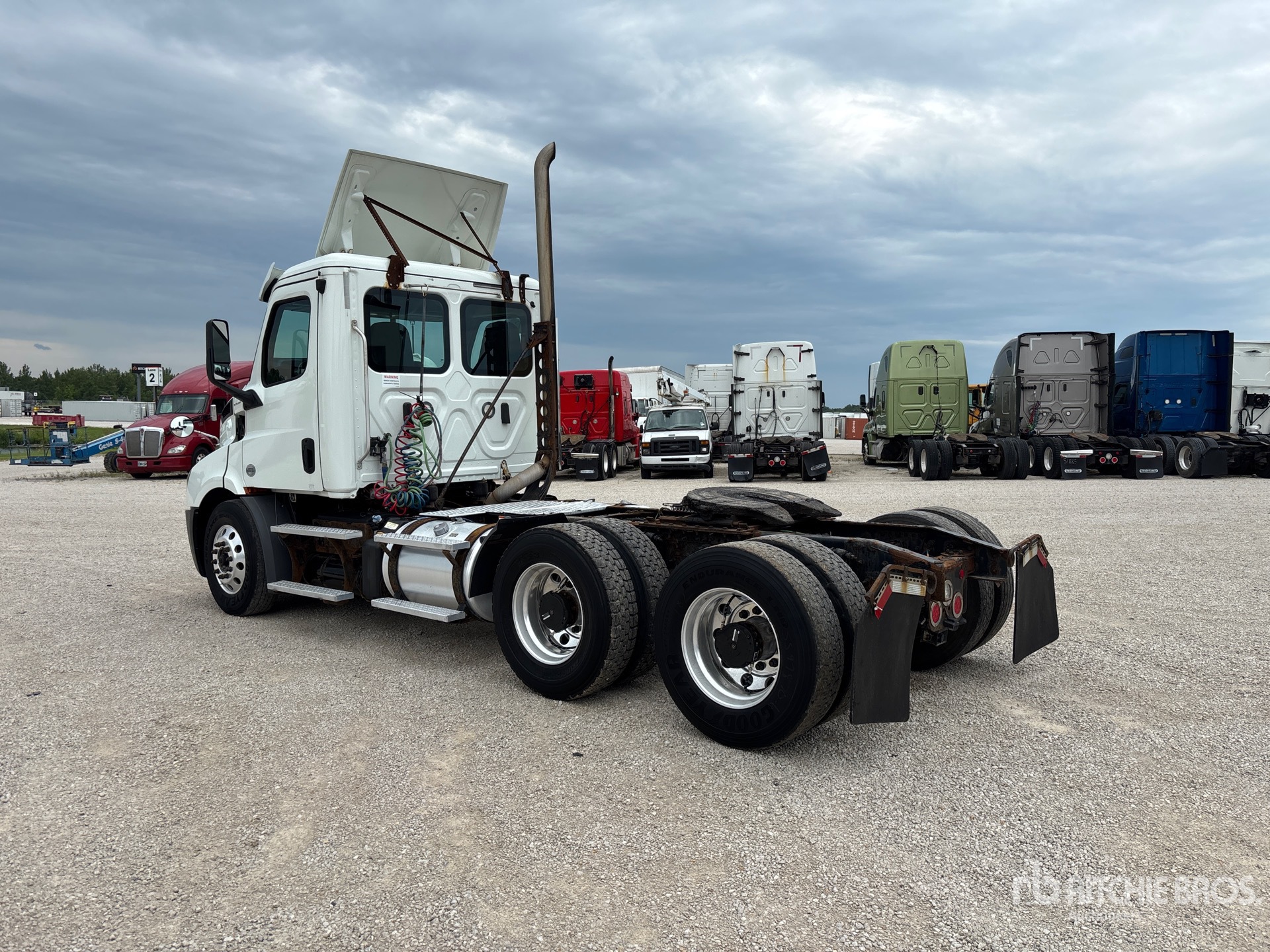 2018 Freightliner CASCADIA 116