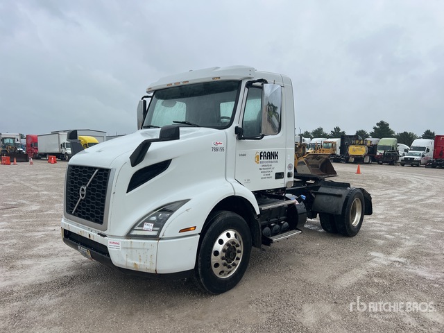 2019 Volvo Vnr300 4x2 S/a Day Cab Truck Tractor