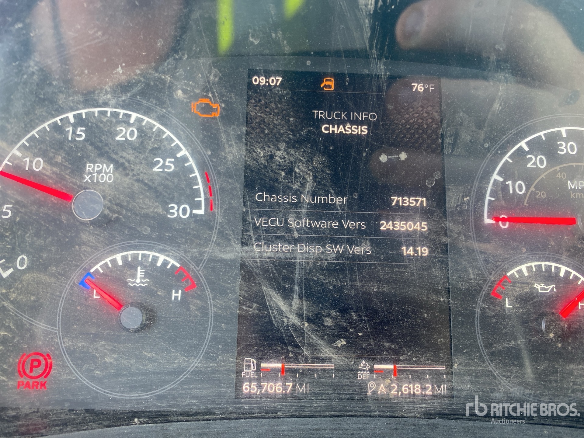 2025 Peterbilt 548