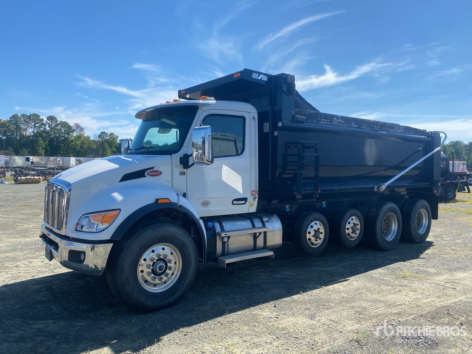 2025 Peterbilt 548