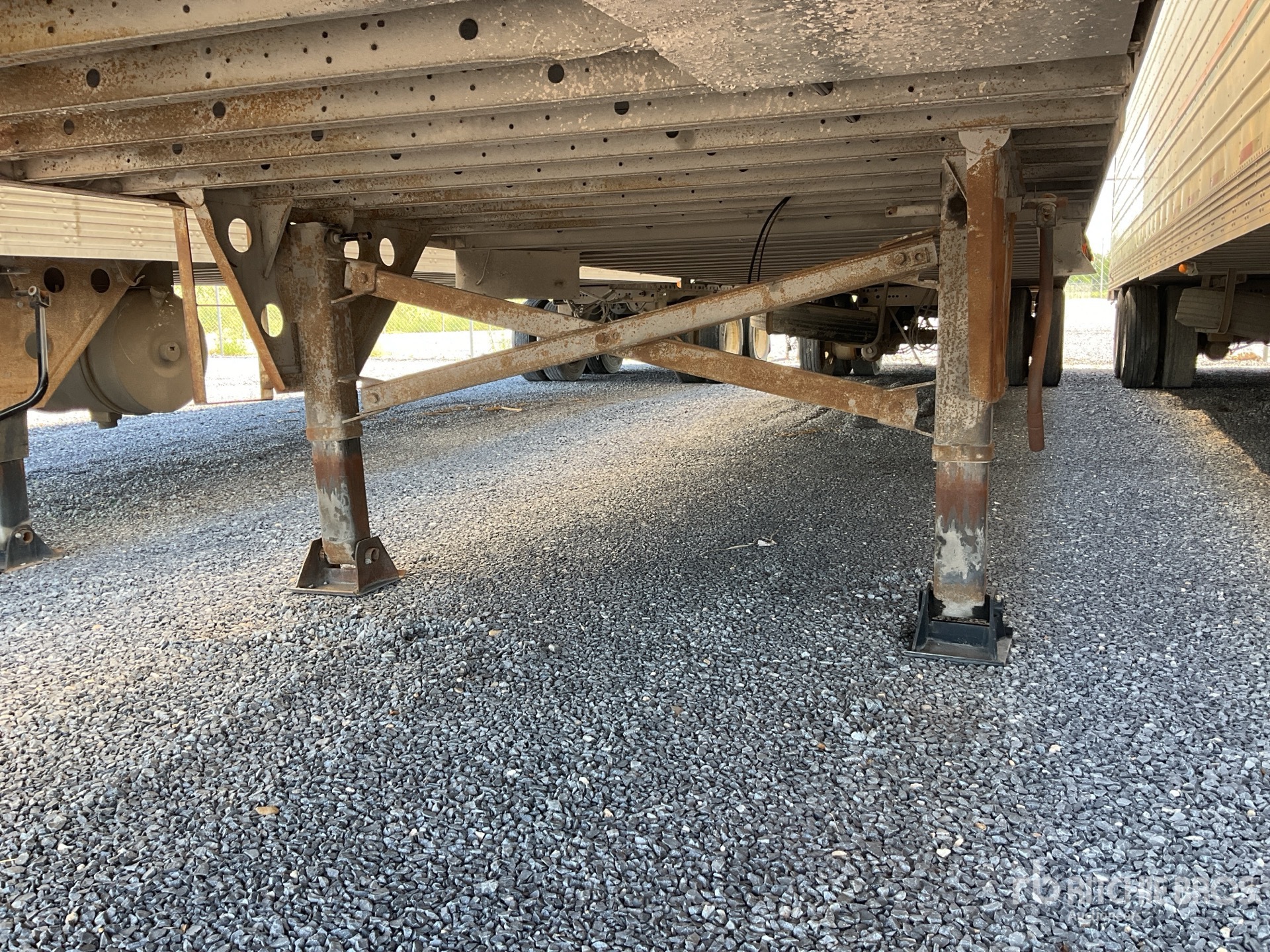 2002 Utility 53 ft T/A Caja Seca /