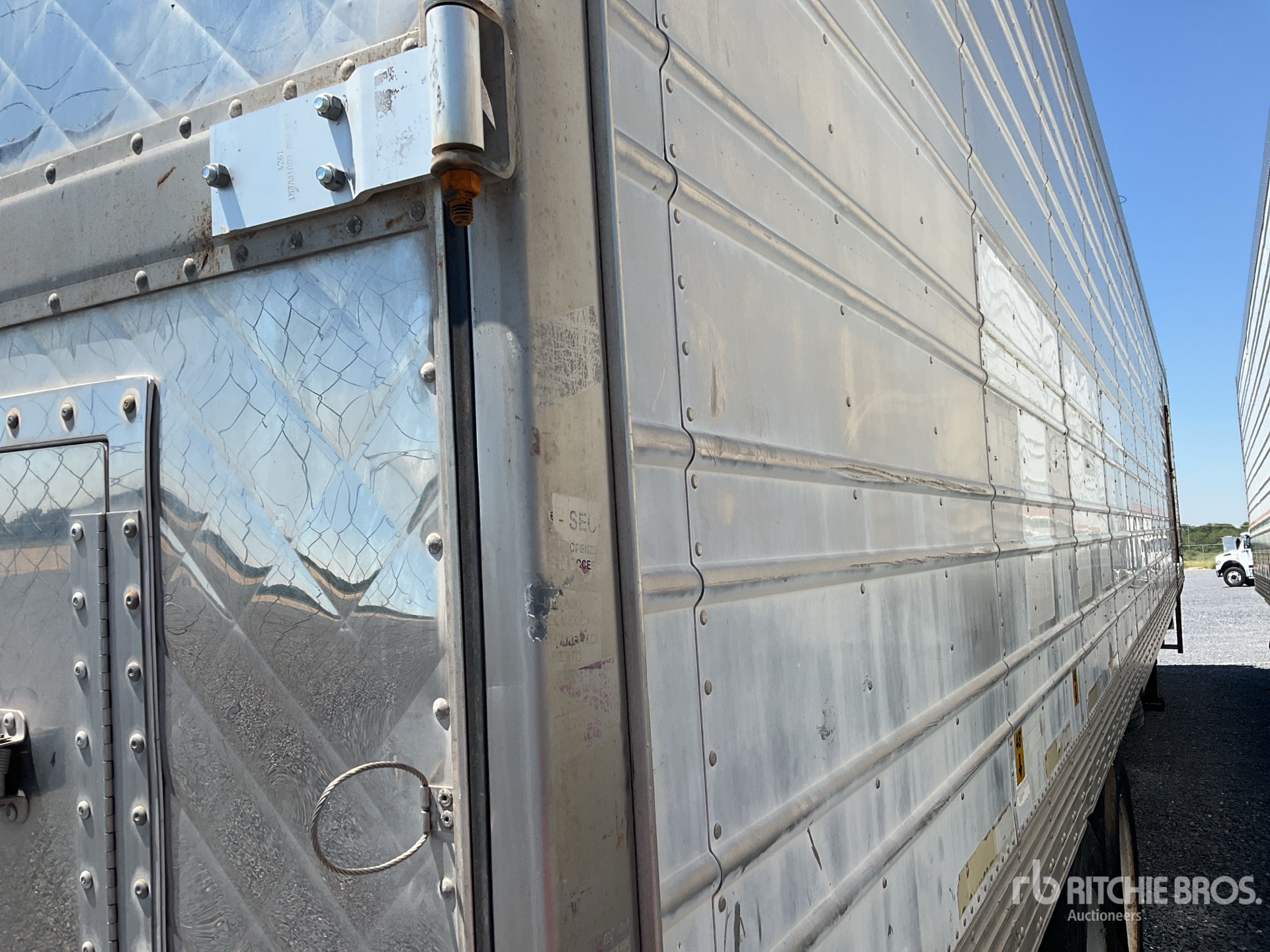 2002 Utility 53 ft T/A Caja Seca /