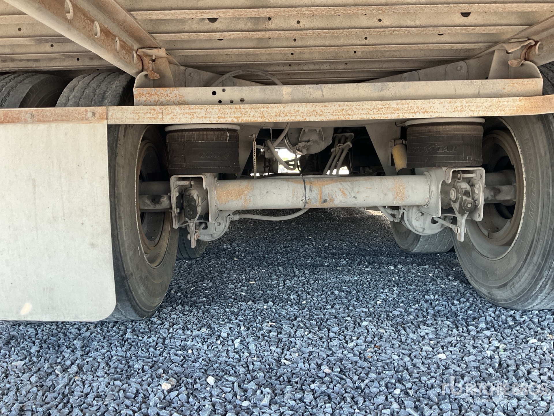 2004 Utility 53 ft T/A Caja Seca /