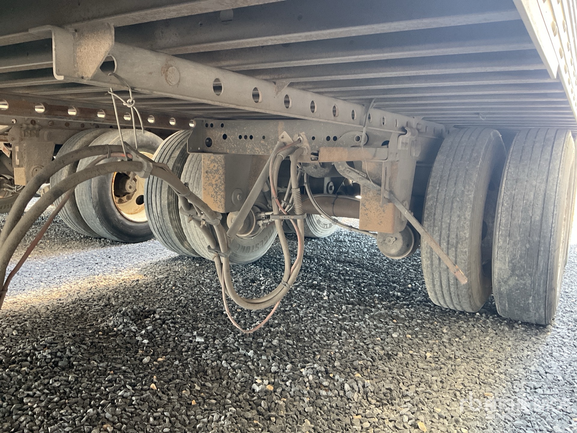 2004 Utility 53 ft T/A Caja Seca /