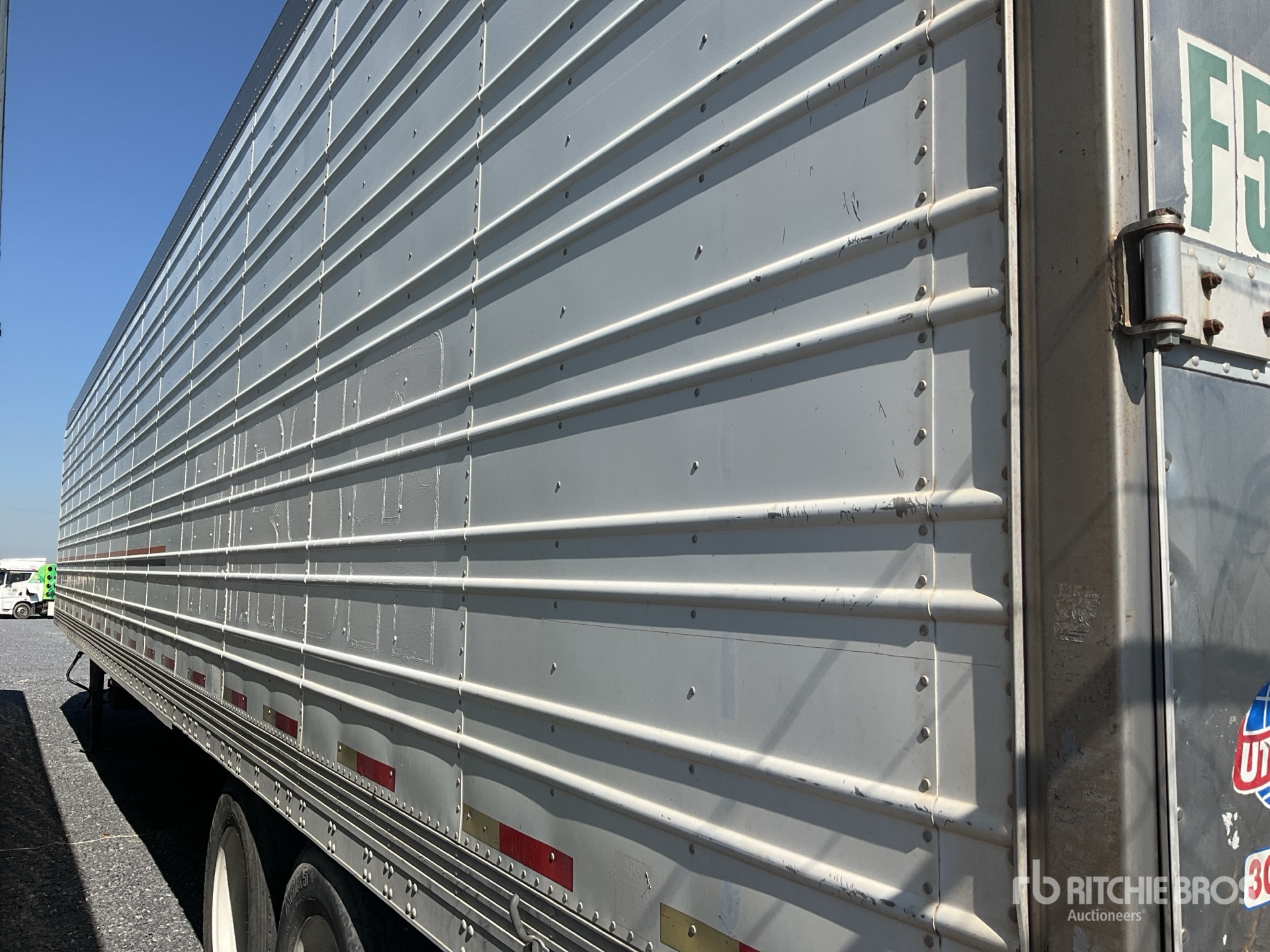 2008 Utility 53 ft T/A Caja Seca /
