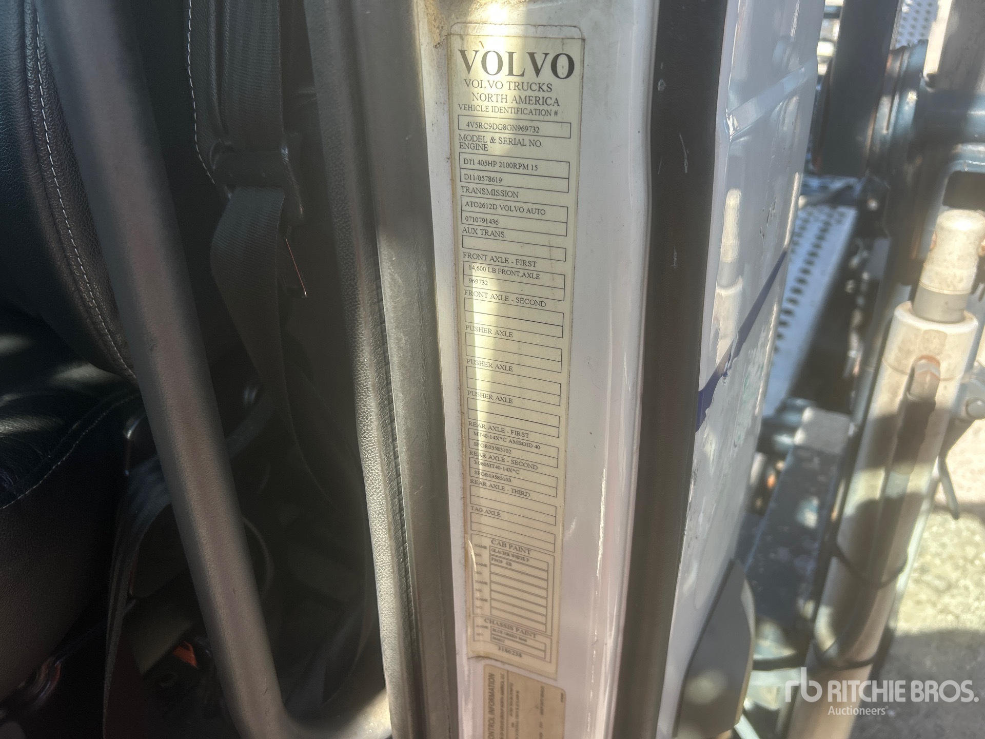 2016 Volvo VAH