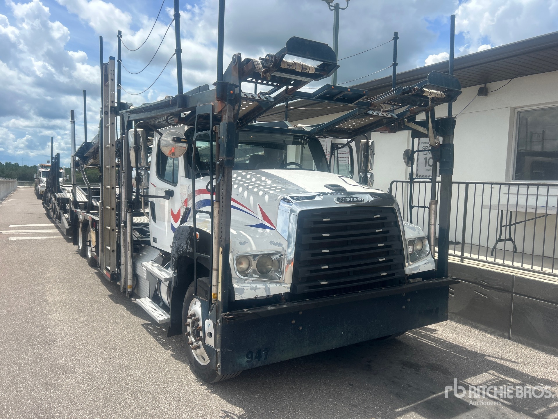2015 Freightliner 114SD