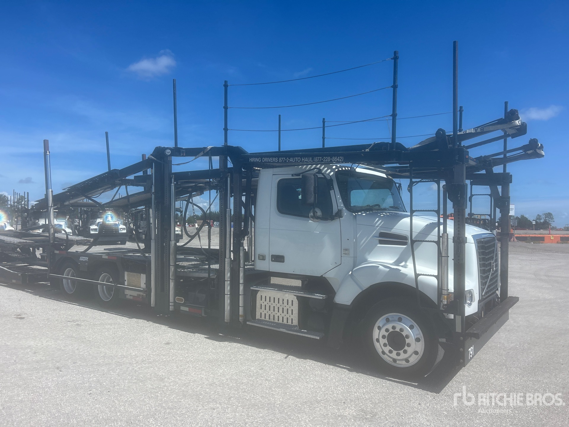 2014 Volvo VAH