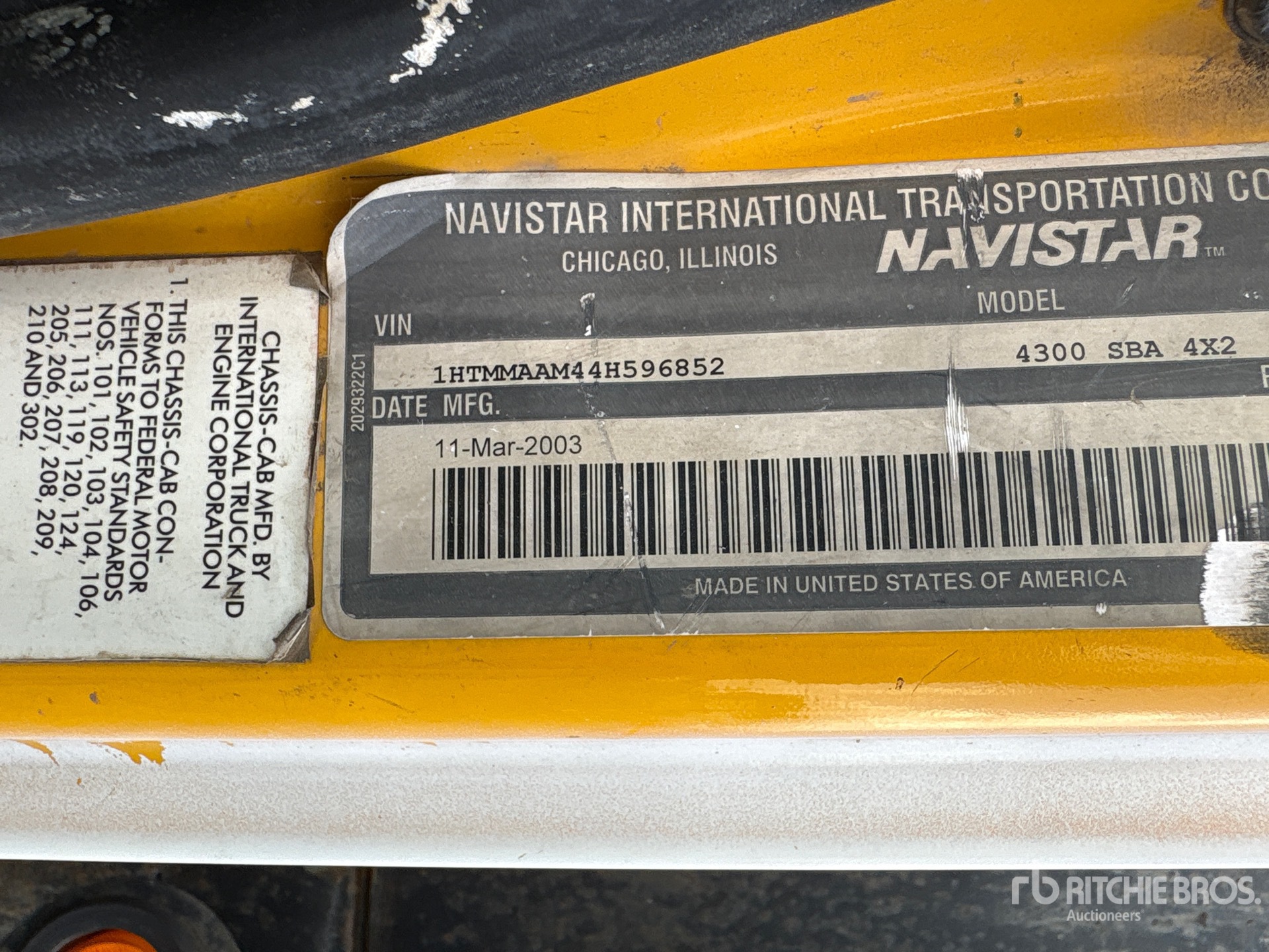 2004 International 4300 SBA