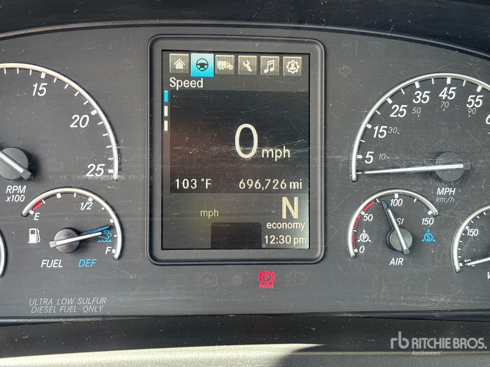 2019 Freightliner CASCADIA 126