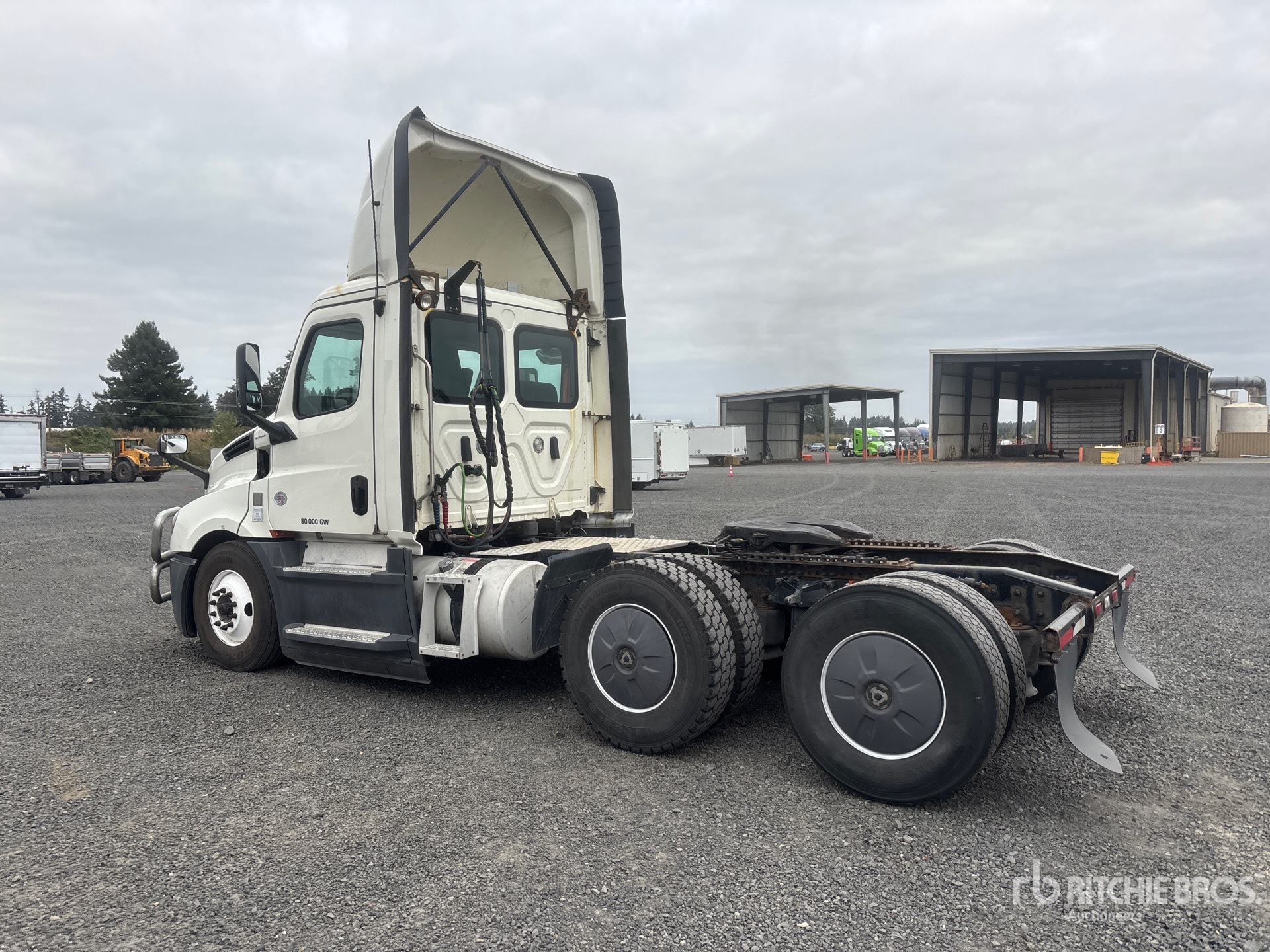 2019 Freightliner CASCADIA 126