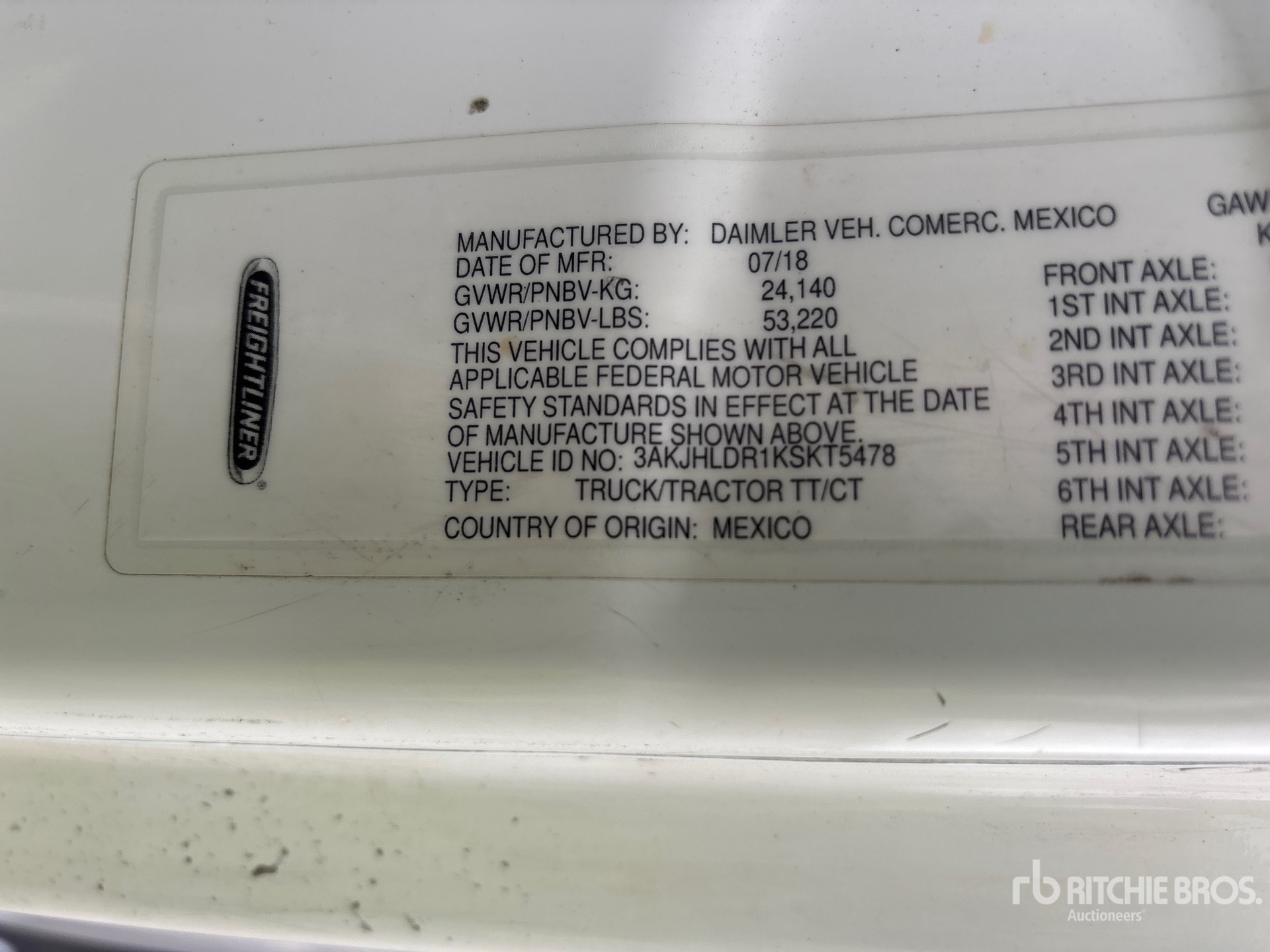 2019 Freightliner CASCADIA 126
