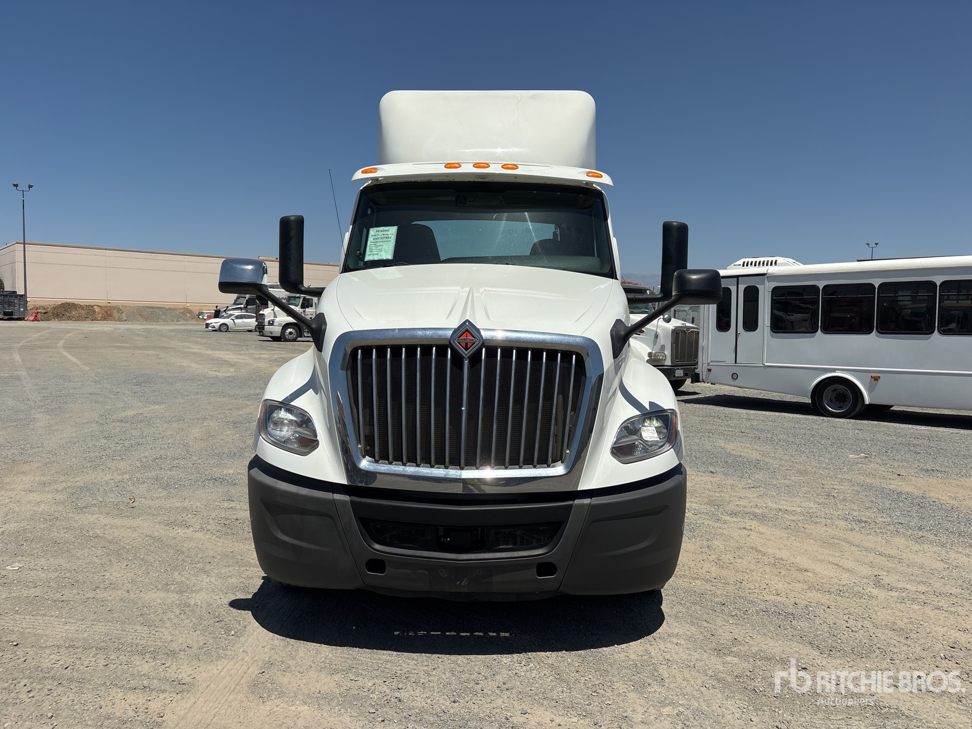 2020 International LT625